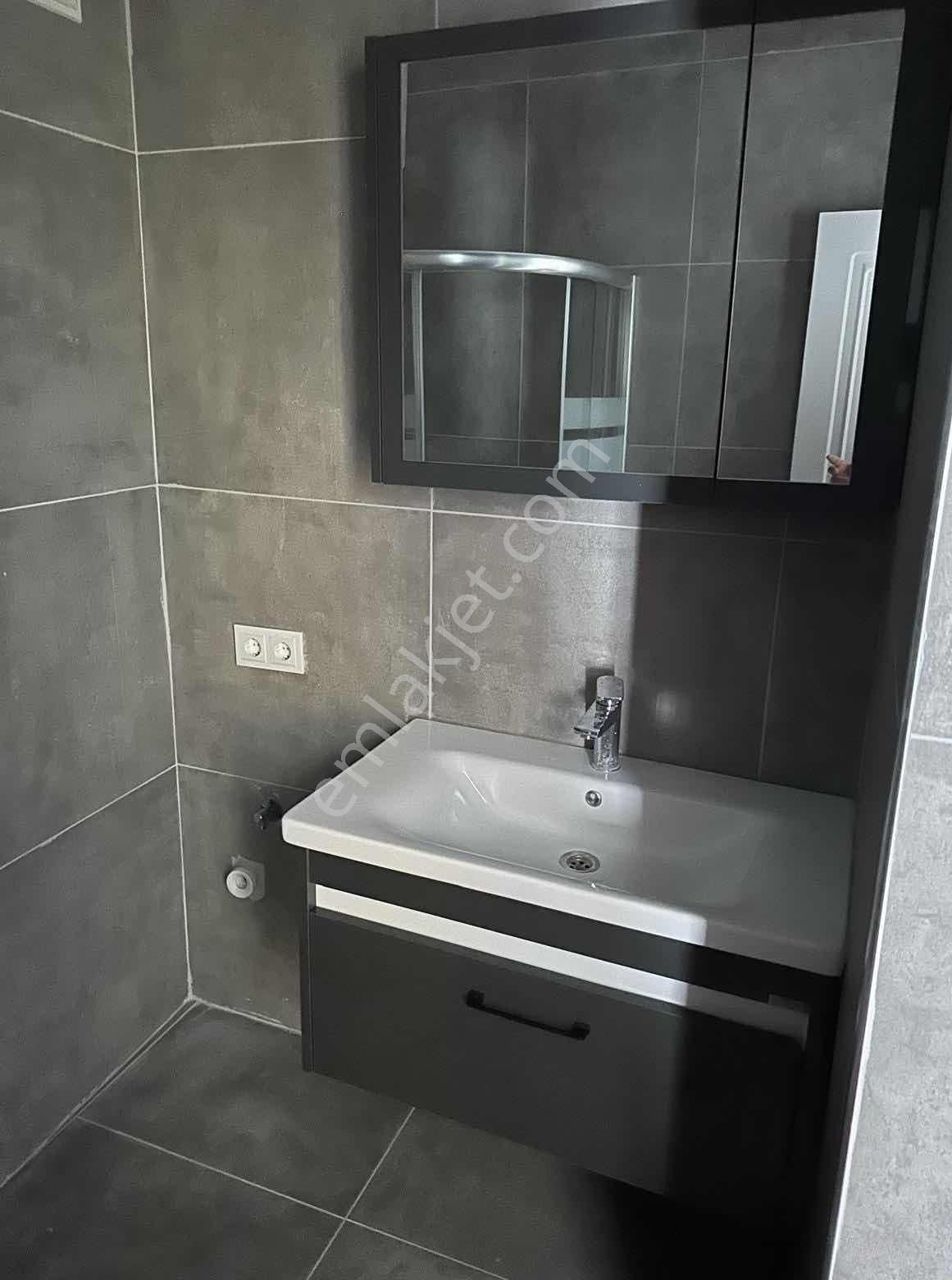 Ulucan'dan İnegöl Merkez'de Kiralık 1+1 Daire - Görsel 2