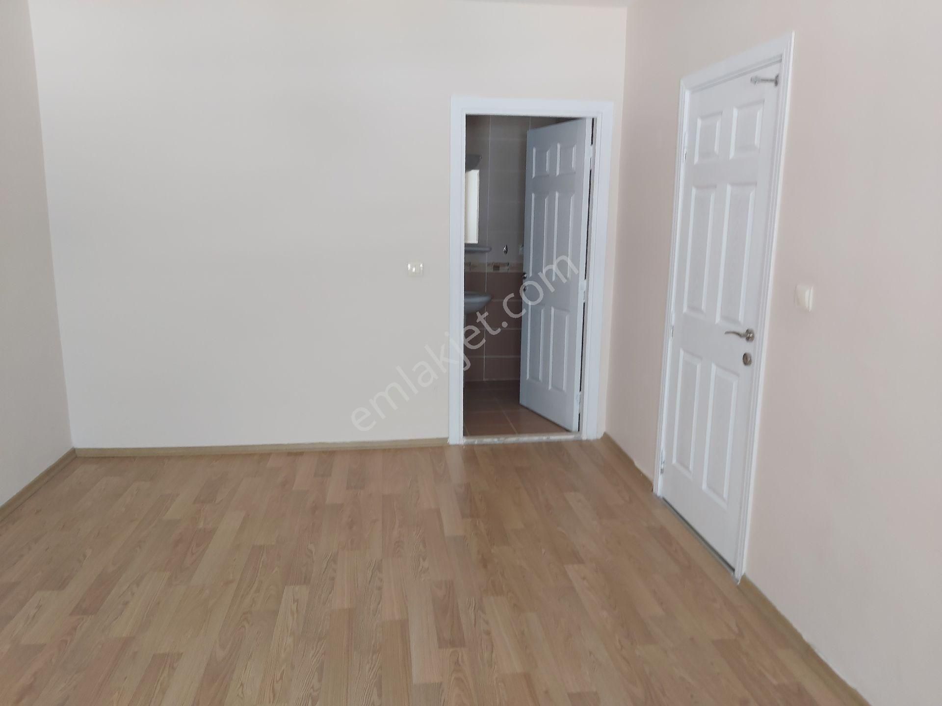 İlyap'tan Yapracıkda Boş, Yapılı, Manzaralı Güney 4+1 - Görsel 17