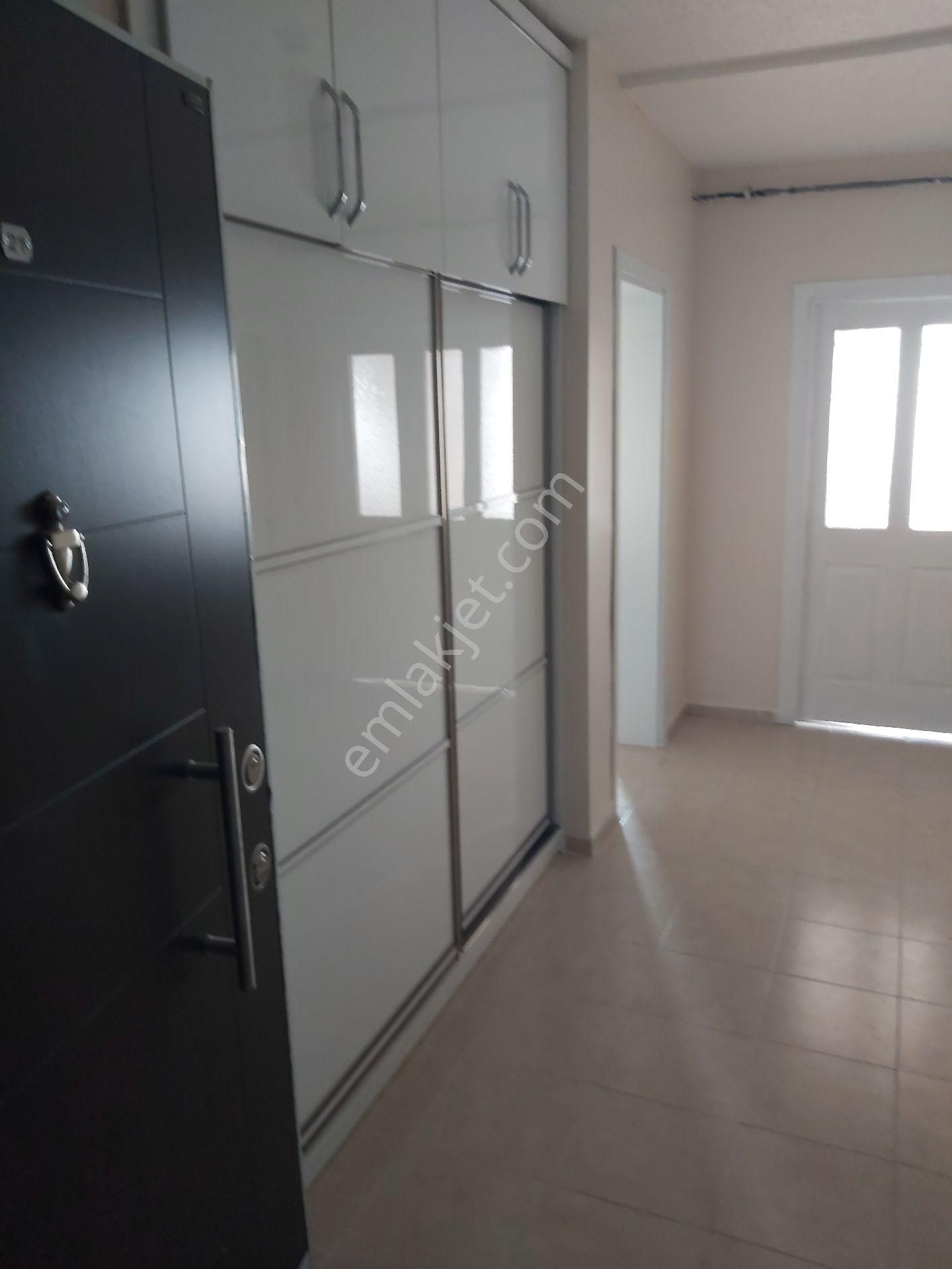 İlyap'tan Yapracıkda Boş, Yapılı, Manzaralı Güney 4+1 - Görsel 2