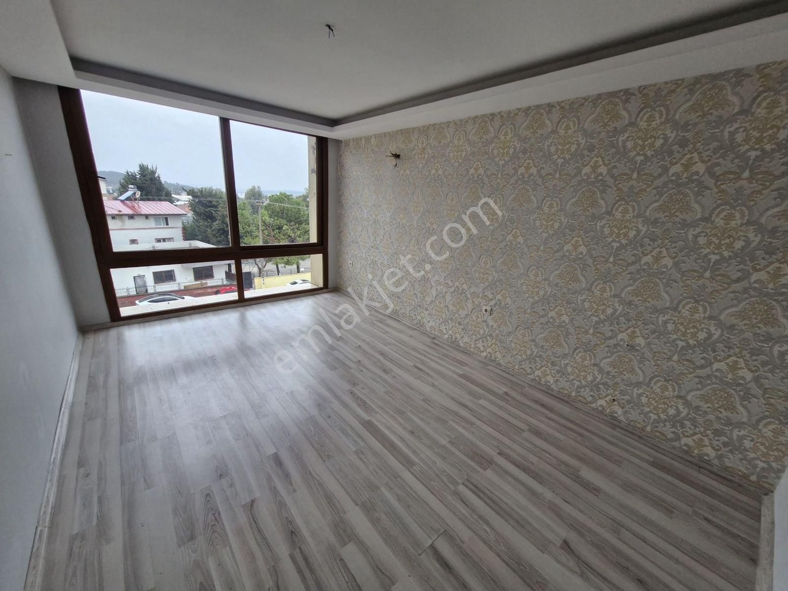 Karslılarda Satılık Dubleks 2+1 Açık Mutfak Daire