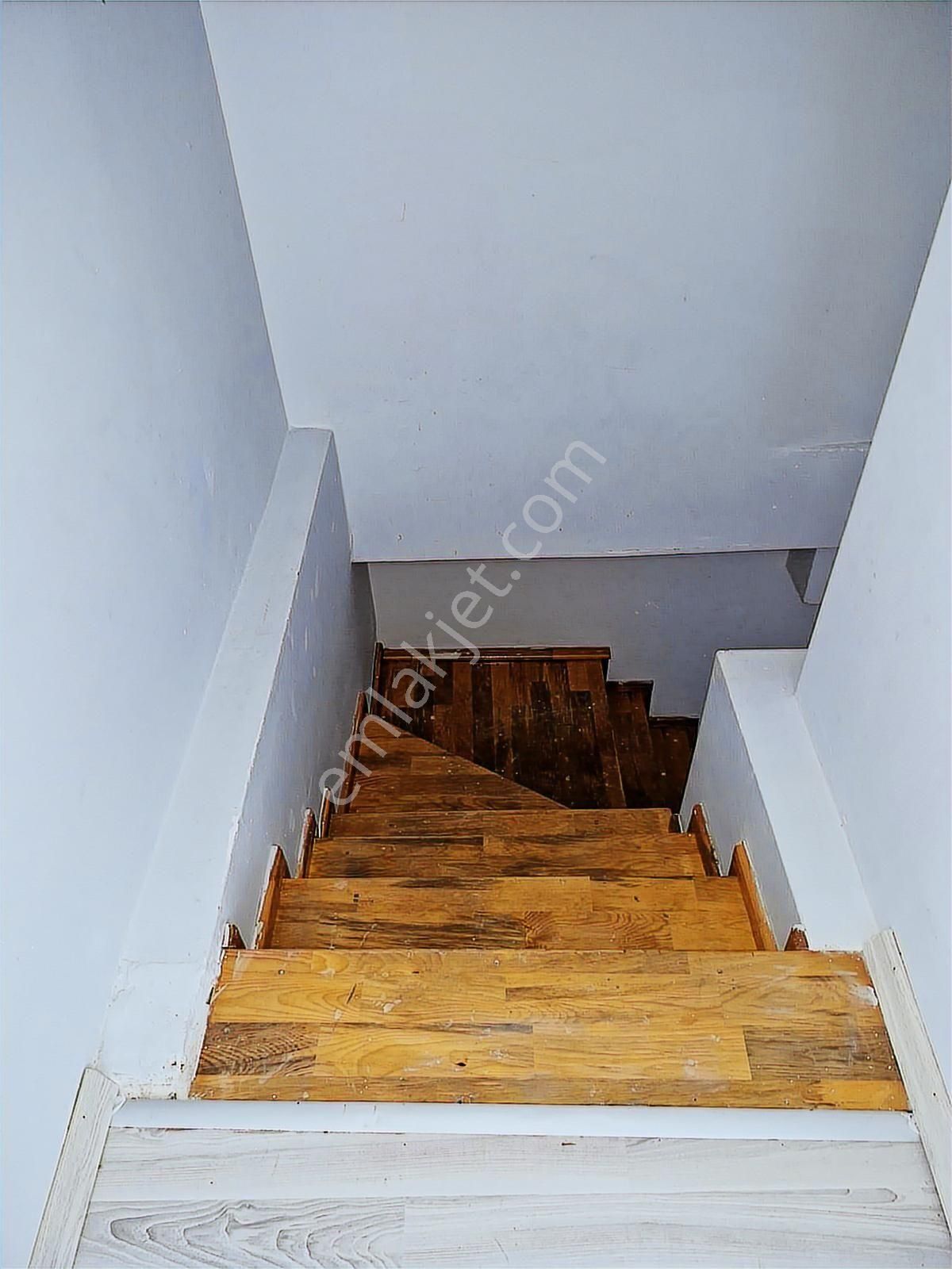 Karslılarda Satılık Dubleks 2+1 Açık Mutfak Daire - Görsel 14