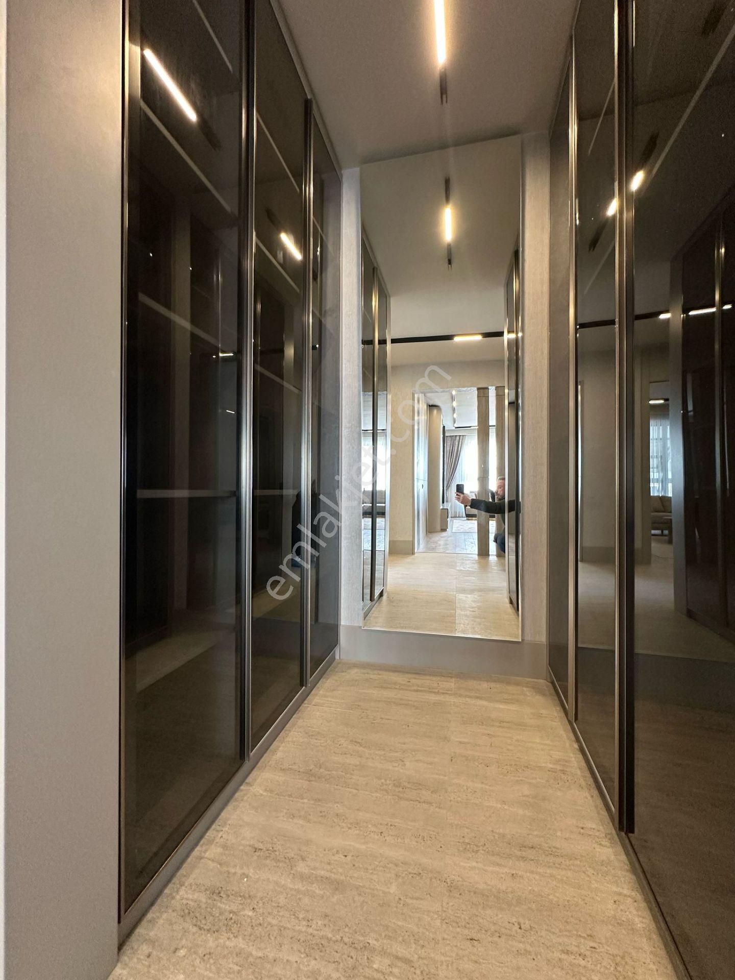 Pursaklar Mehmet Zengin Emlak'tan Kapalı Otoparklı Çift Banyolu 6.kat 4+1 Lüks Sitede Daire - Görsel 23