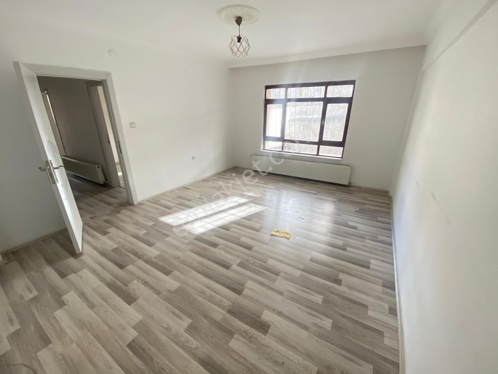 Kariyerden İncirlide Yunus Emrede Kelepir 3+1 Yüksek Giriş Daire