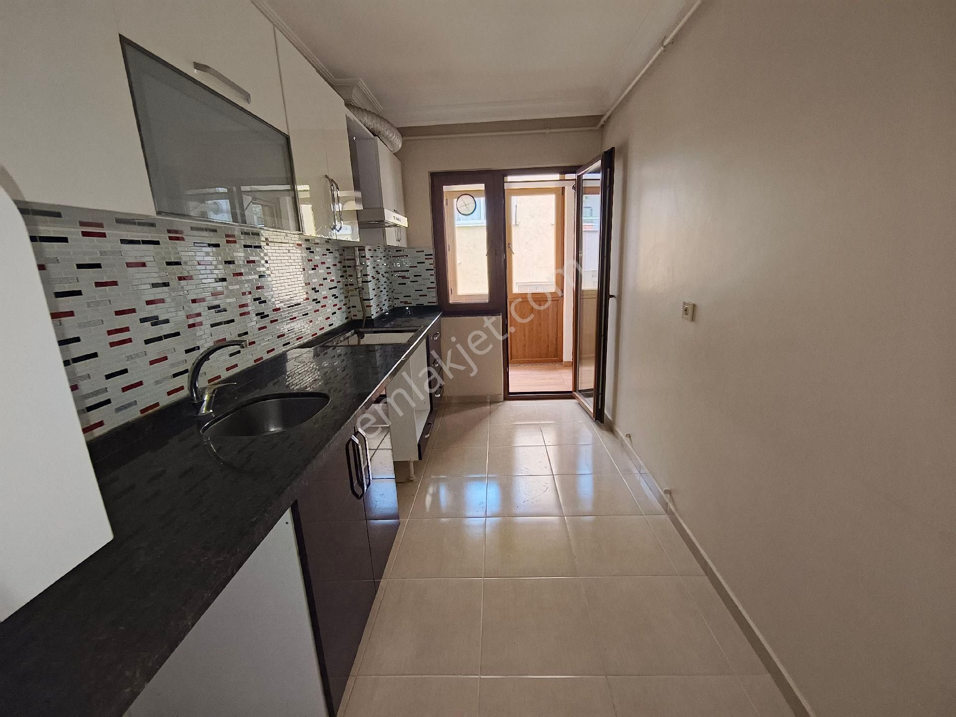 Güneyden Ulaşıma Yakın 2+1.90m2 Ara Kat Balkonlu Daire - Görsel 12