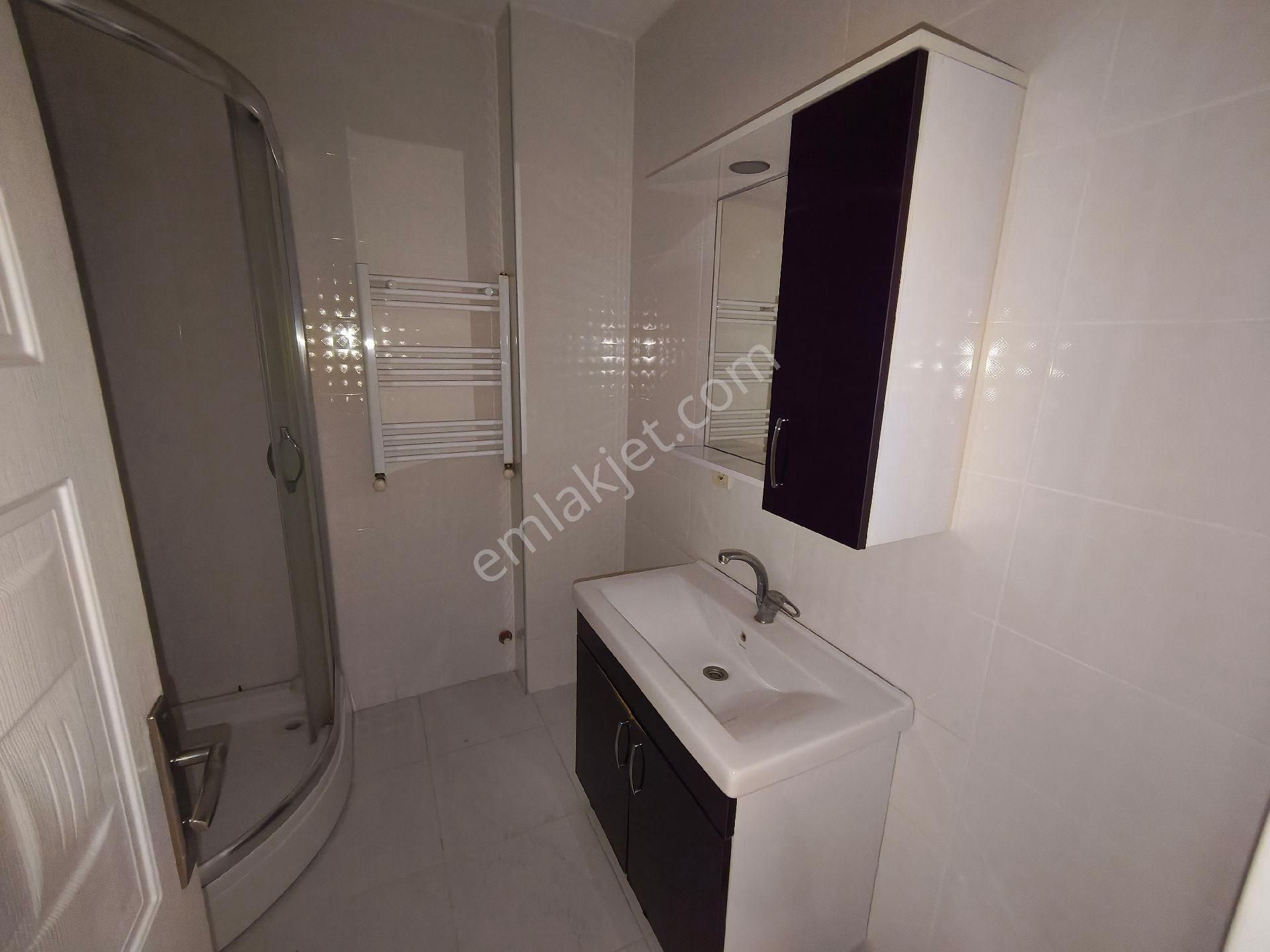 Güneyden Ulaşıma Yakın 2+1.90m2 Ara Kat Balkonlu Daire - Görsel 31