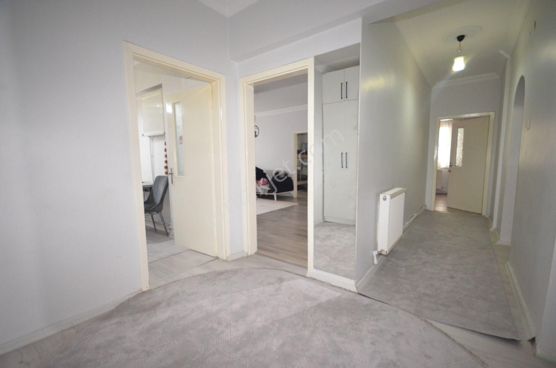 Kalecik Emlak'tan Merkez'de 1.kat 3+1 Yapılı Masrafsız Daire - Görsel 14