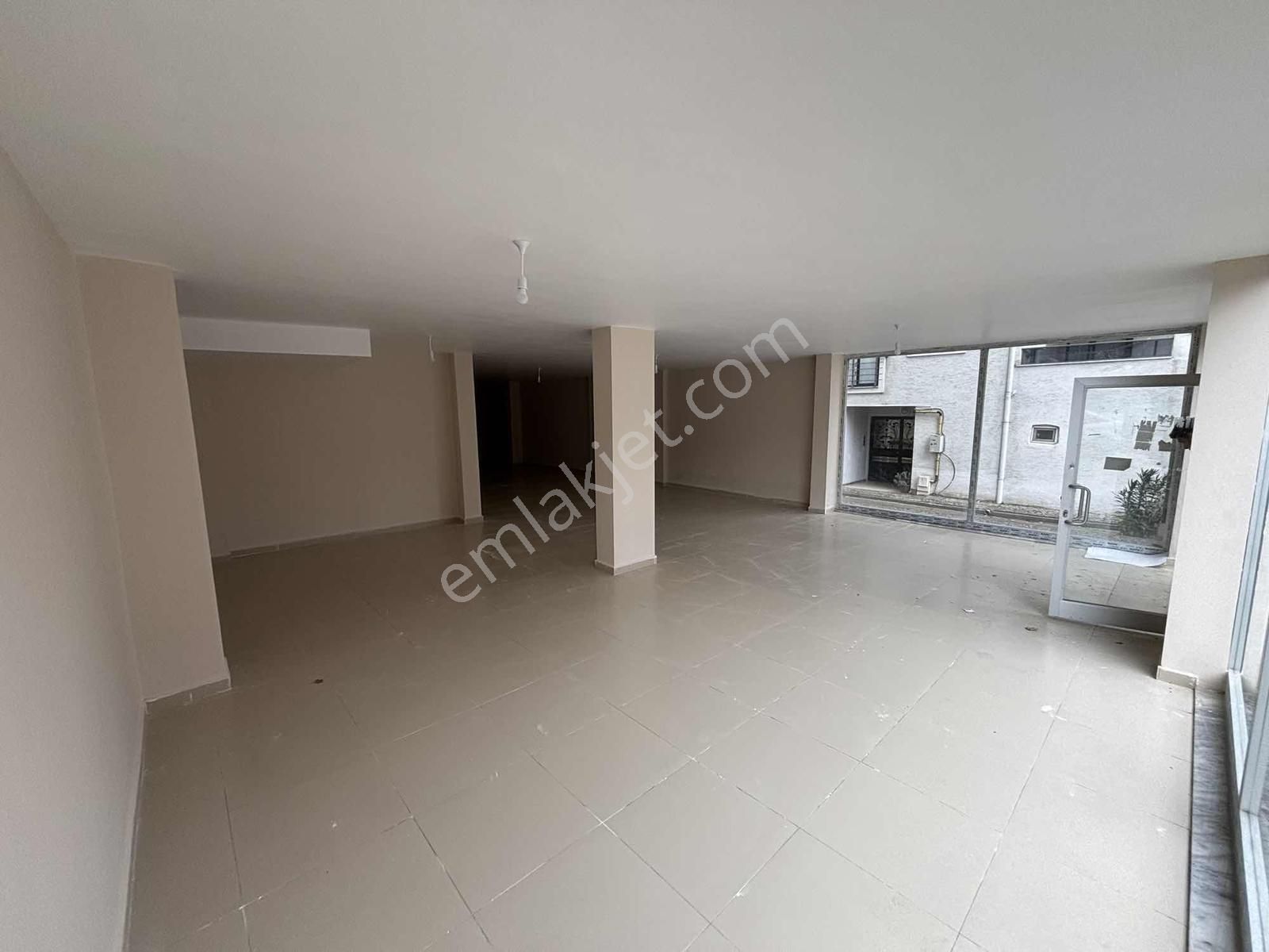 Nilüfer Akçalar'da Kiralık 130 M² Dükkan - Görsel 2