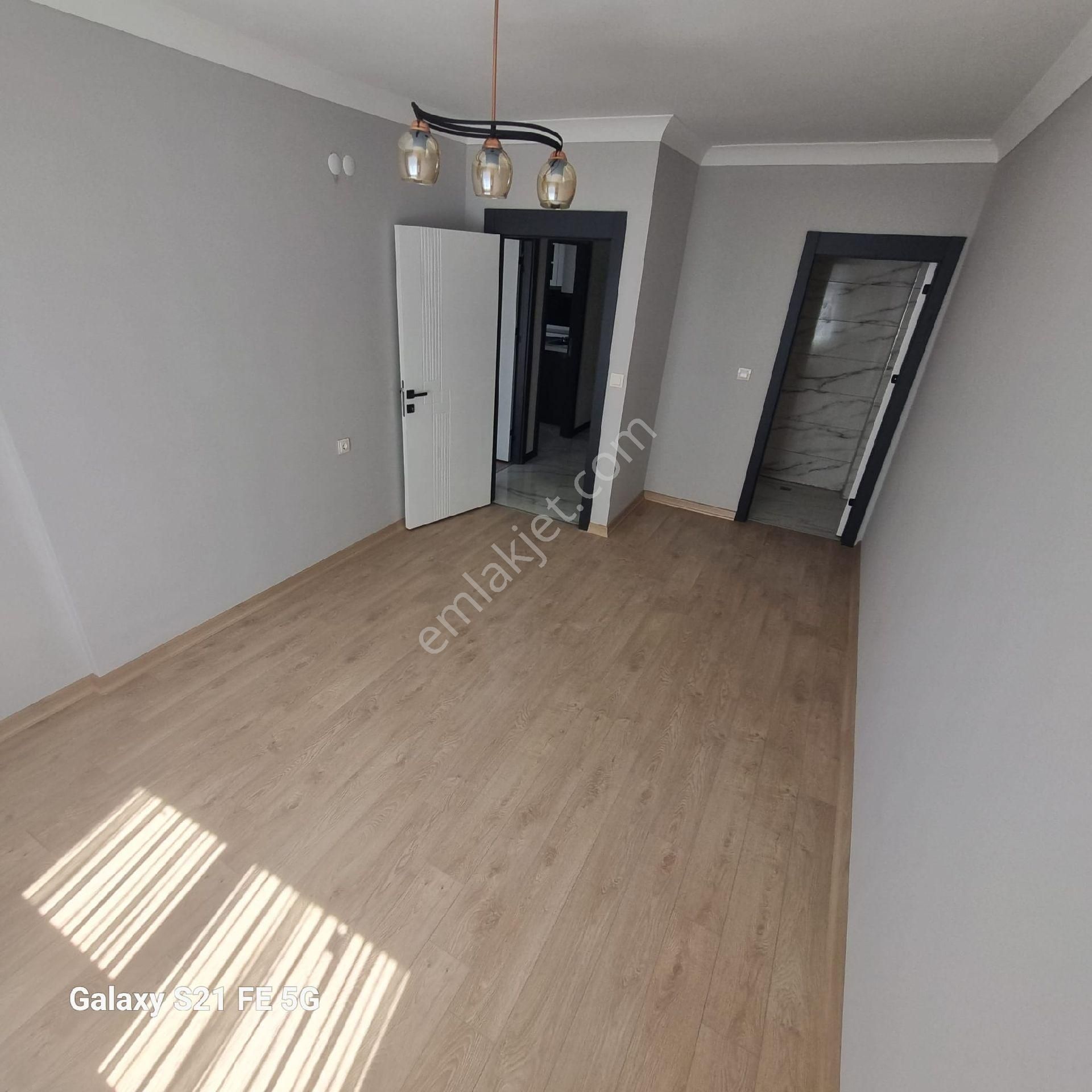 3+1 Arakat Ultra Lüks Yapılı Geniş Okullar Bölgesinde - Görsel 24