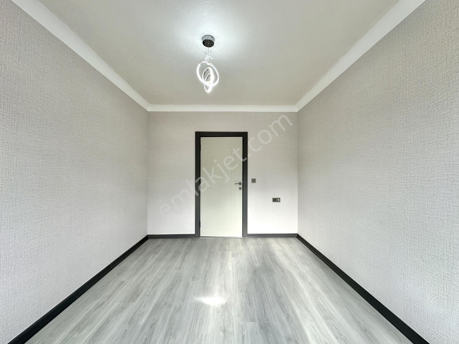 Site İçinde | Lüks Yapılı | 180 M² | Teraslı 4+1 | Yerden Isıtma - Görsel 31