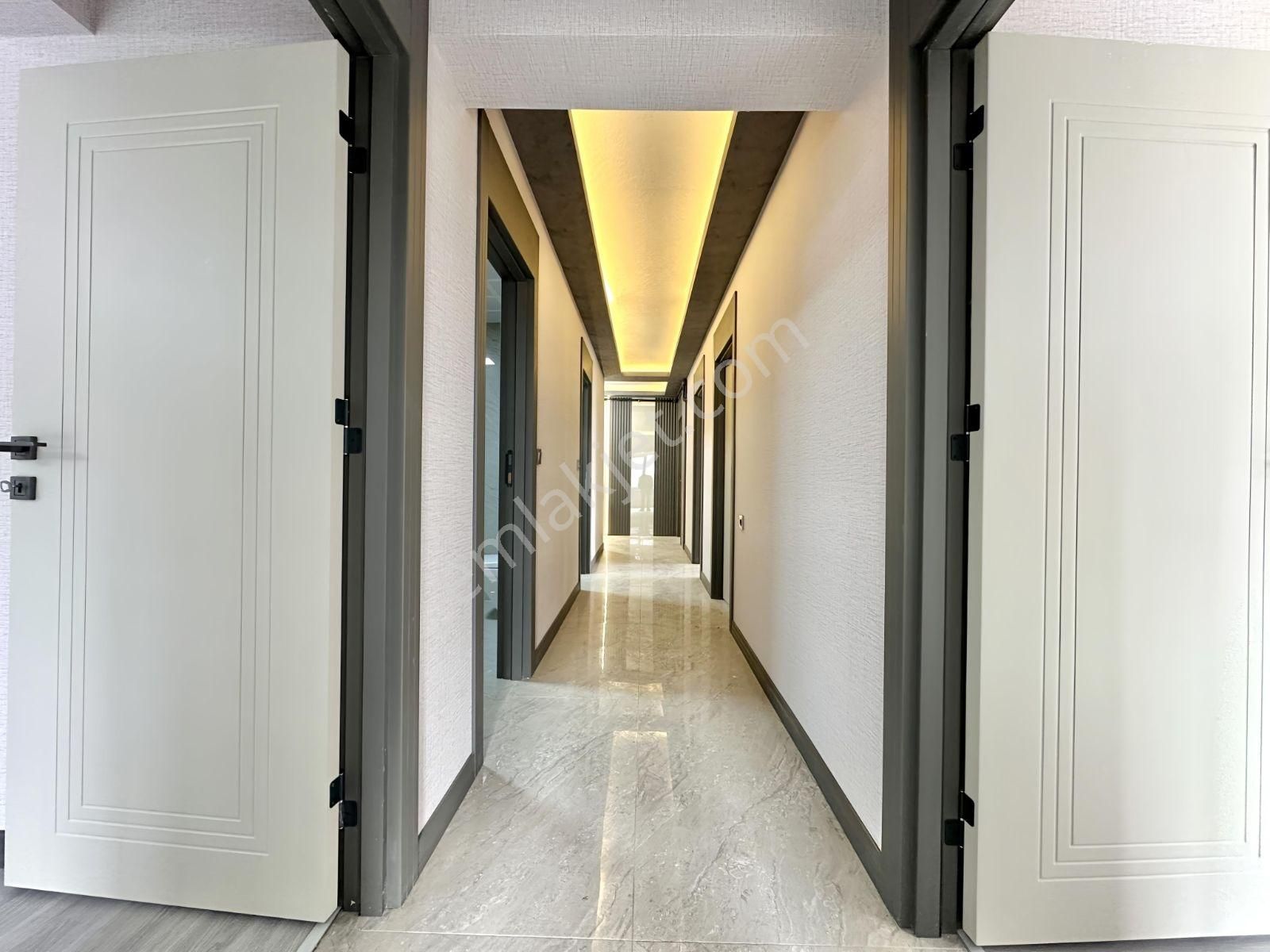 Site İçinde | Lüks Yapılı | 180 M² | Teraslı 4+1 | Yerden Isıtma - Görsel 8