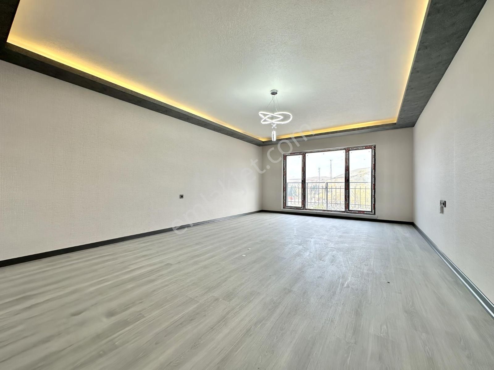 Site İçinde | Lüks Yapılı | 180 M² | Teraslı 4+1 | Yerden Isıtma - Görsel 16