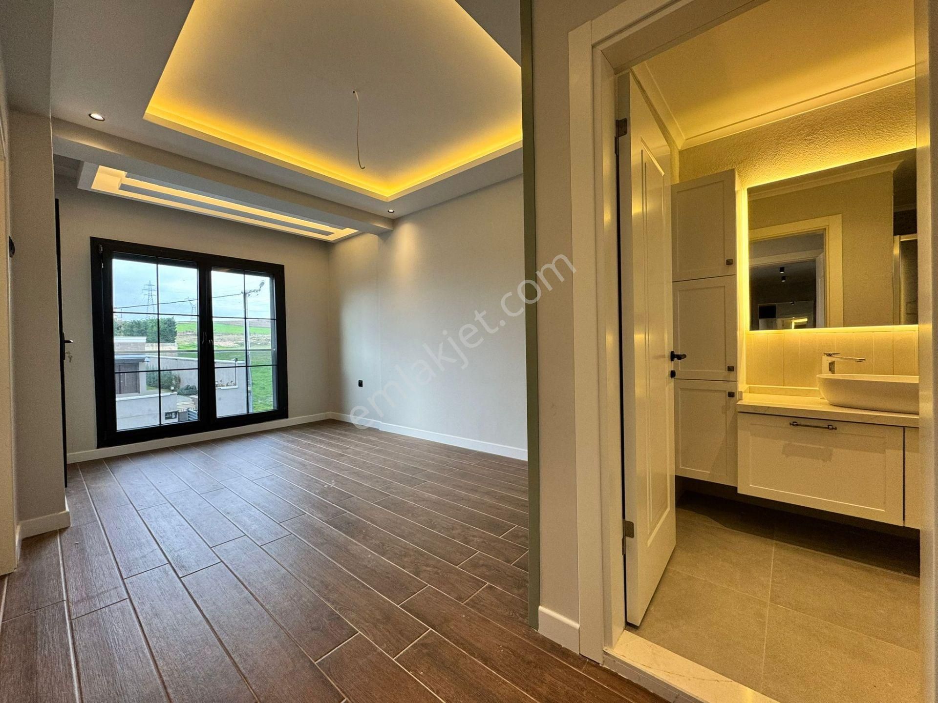 Remax Mid'den Satılık Havuzlu Villa /karesi Yeni Mahalle'de - Görsel 25