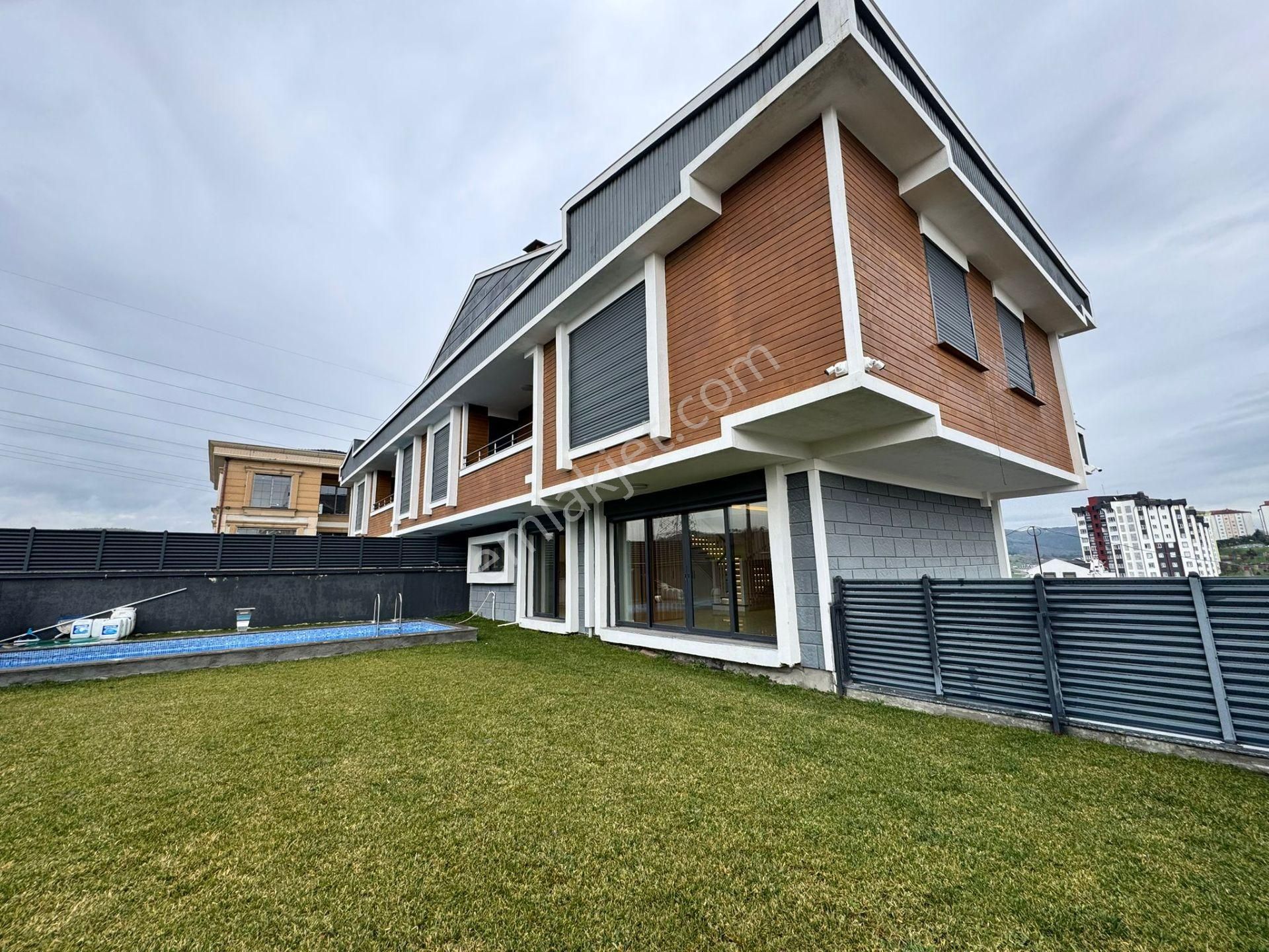 Remax Mid'den Satılık Havuzlu Villa /karesi Yeni Mahalle'de - Görsel 5