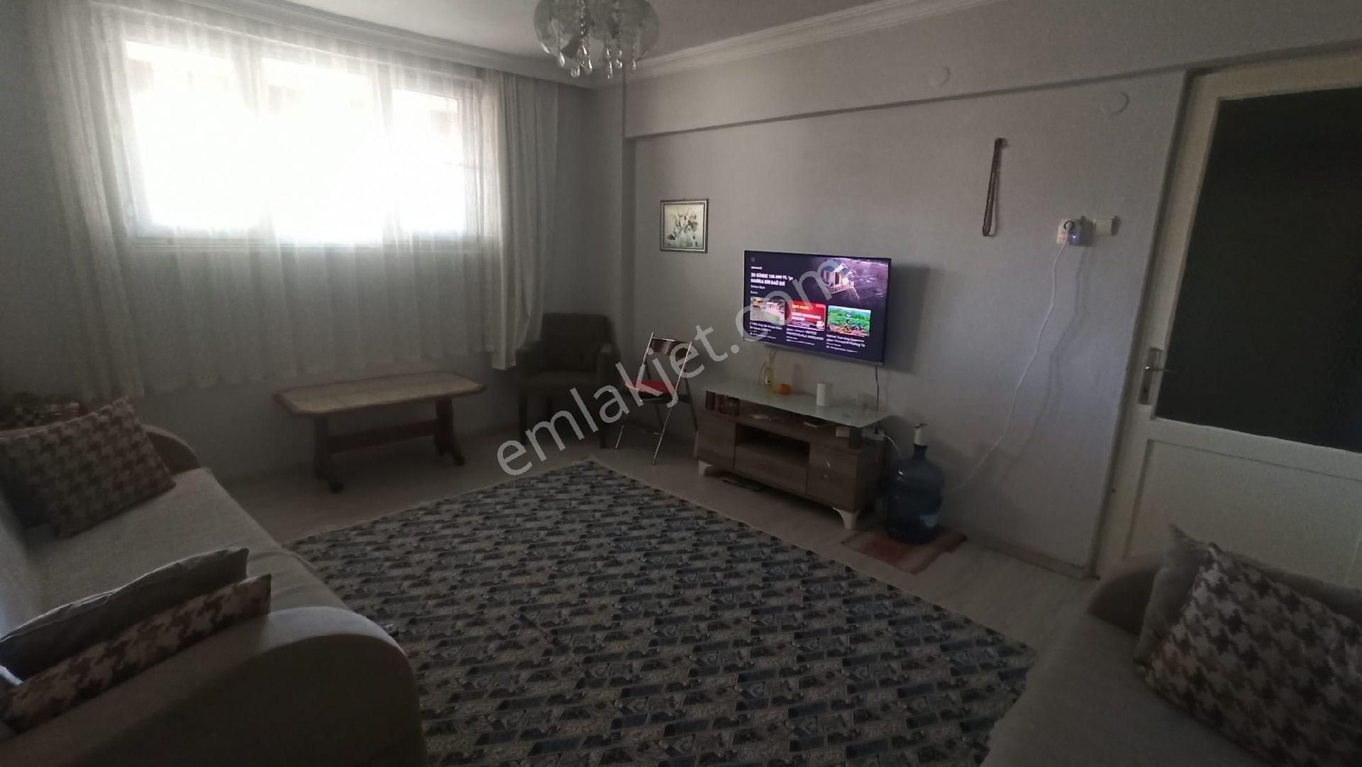 Nazilliyeni Mh De Satılık 3+1 Yarı Bodrum