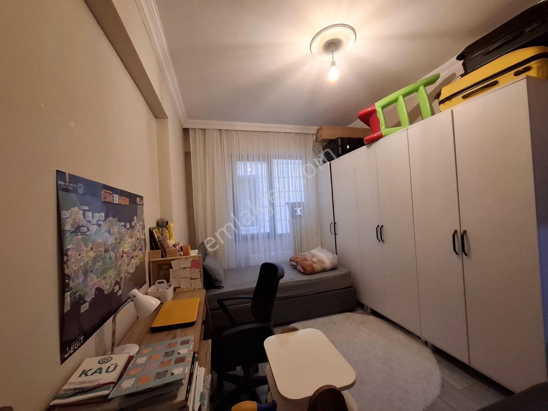 Akman'dan Adliye Karşısı Ayrı Mutfak K.otoparklı 2+1 Satılık - Görsel 19