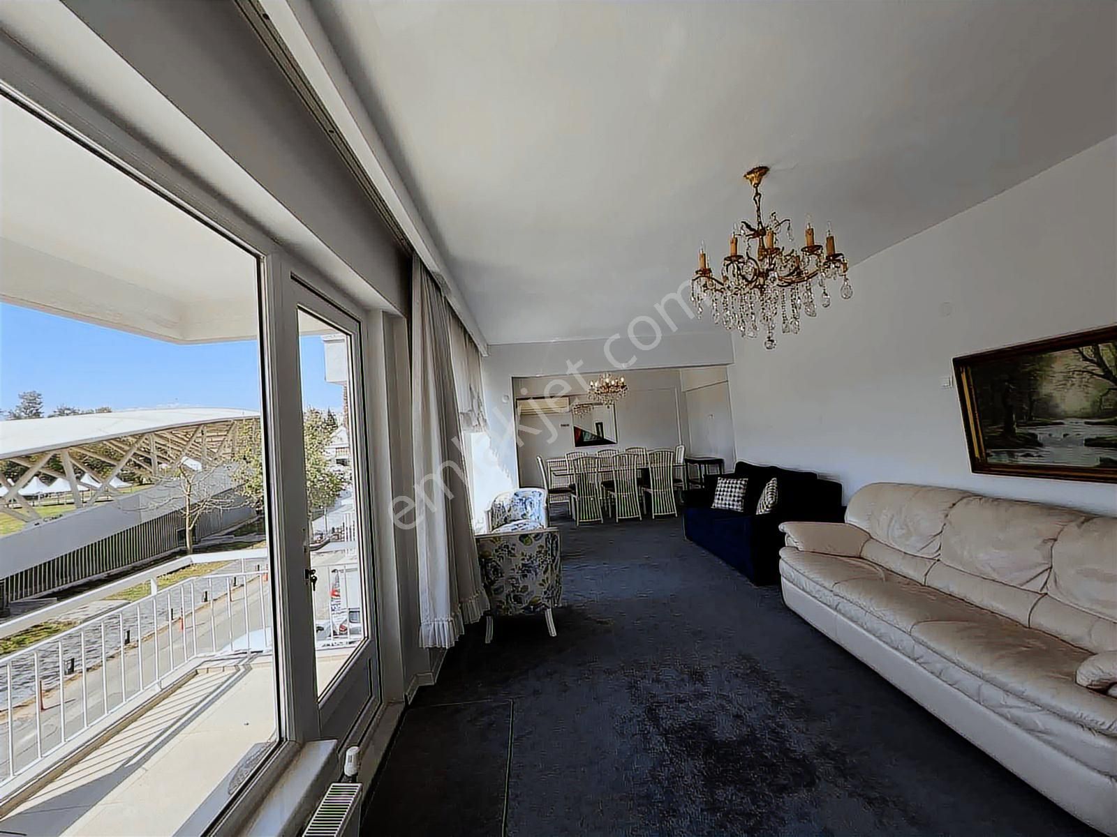 Denize 200 M! Gençlik Mahallesinde Park Cepheli, Eşyalı 3+1 - Görsel 8