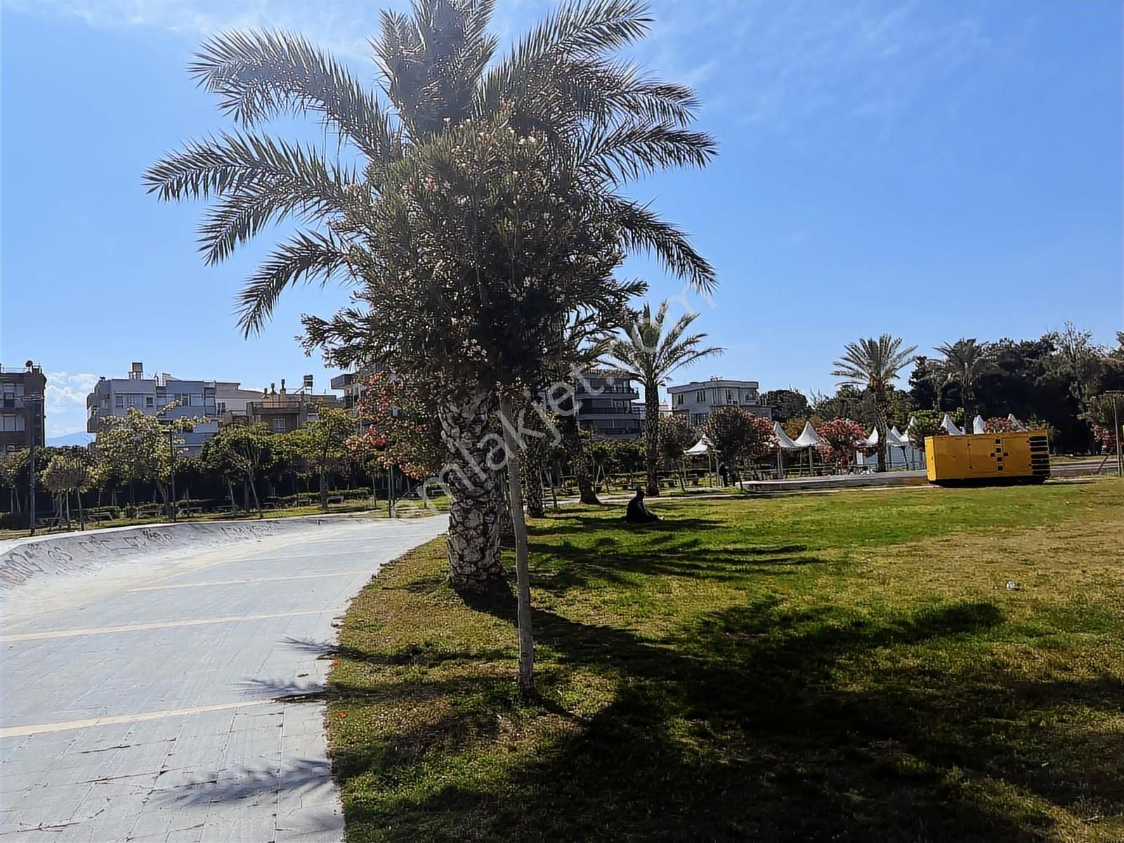 Denize 200 M! Gençlik Mahallesinde Park Cepheli, Eşyalı 3+1 - Görsel 7