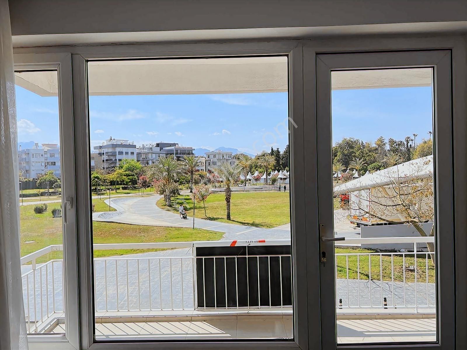 Denize 200 M! Gençlik Mahallesinde Park Cepheli, Eşyalı 3+1 - Görsel 13