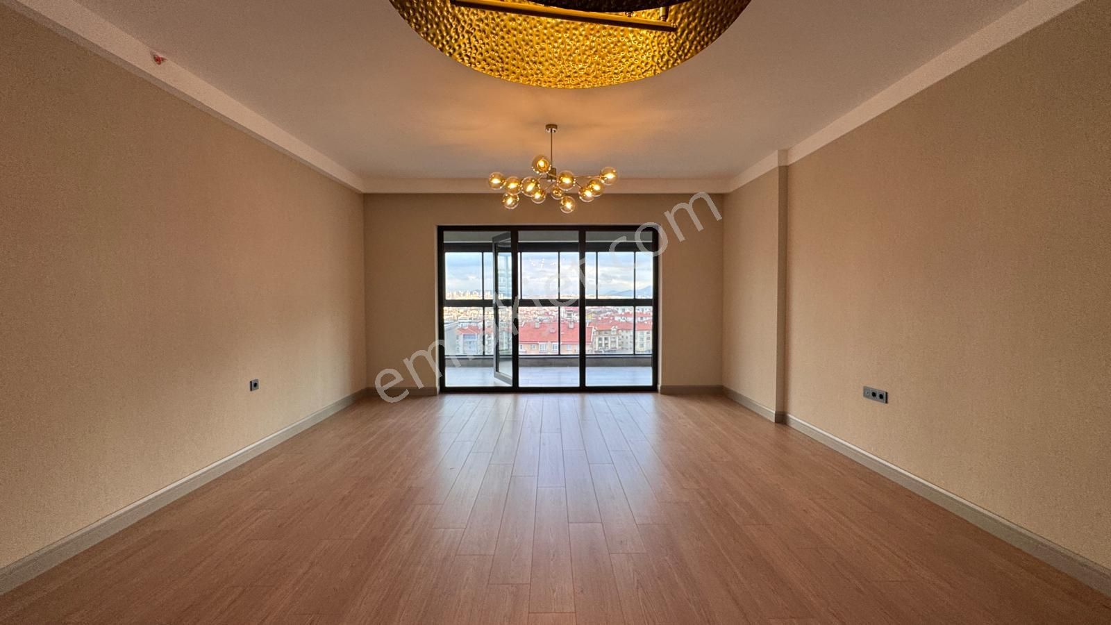 Pursaklar Mehmet Zengin Emlak'tan Kapalı Otoparkı Ultra Lüks Sitede 2.kat 4+1 Daire - Görsel 10