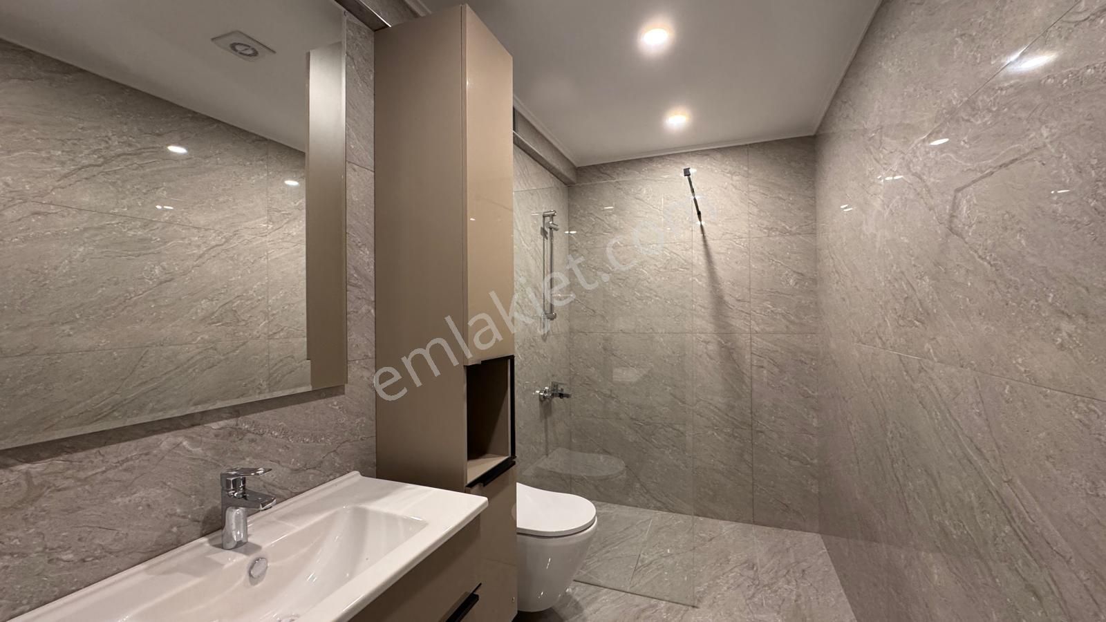 Pursaklar Mehmet Zengin Emlak'tan Kapalı Otoparkı Ultra Lüks Sitede 2.kat 4+1 Daire - Görsel 25