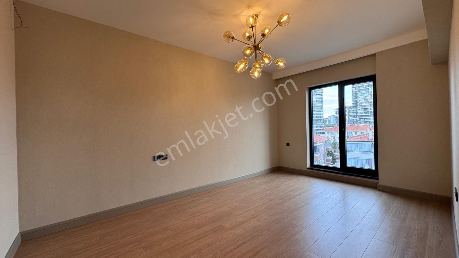 Pursaklar Mehmet Zengin Emlak'tan Kapalı Otoparkı Ultra Lüks Sitede 2.kat 4+1 Daire - Görsel 20