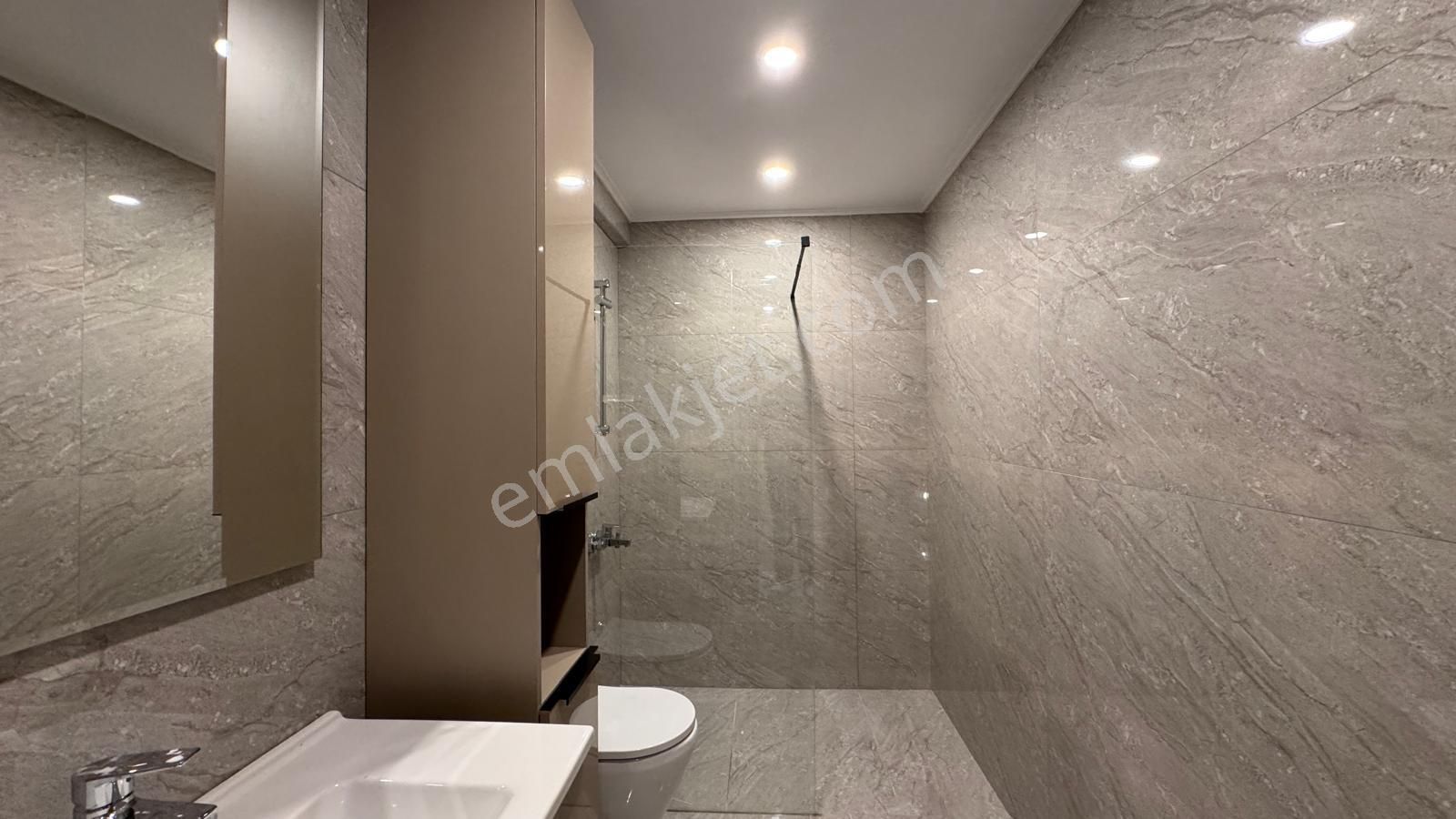 Pursaklar Mehmet Zengin Emlak'tan Kapalı Otoparkı Ultra Lüks Sitede 2.kat 4+1 Daire - Görsel 26