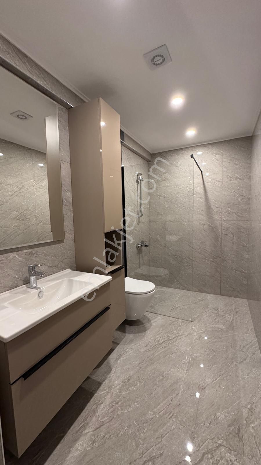 Pursaklar Mehmet Zengin Emlak'tan Kapalı Otoparkı Ultra Lüks Sitede 2.kat 4+1 Daire - Görsel 29