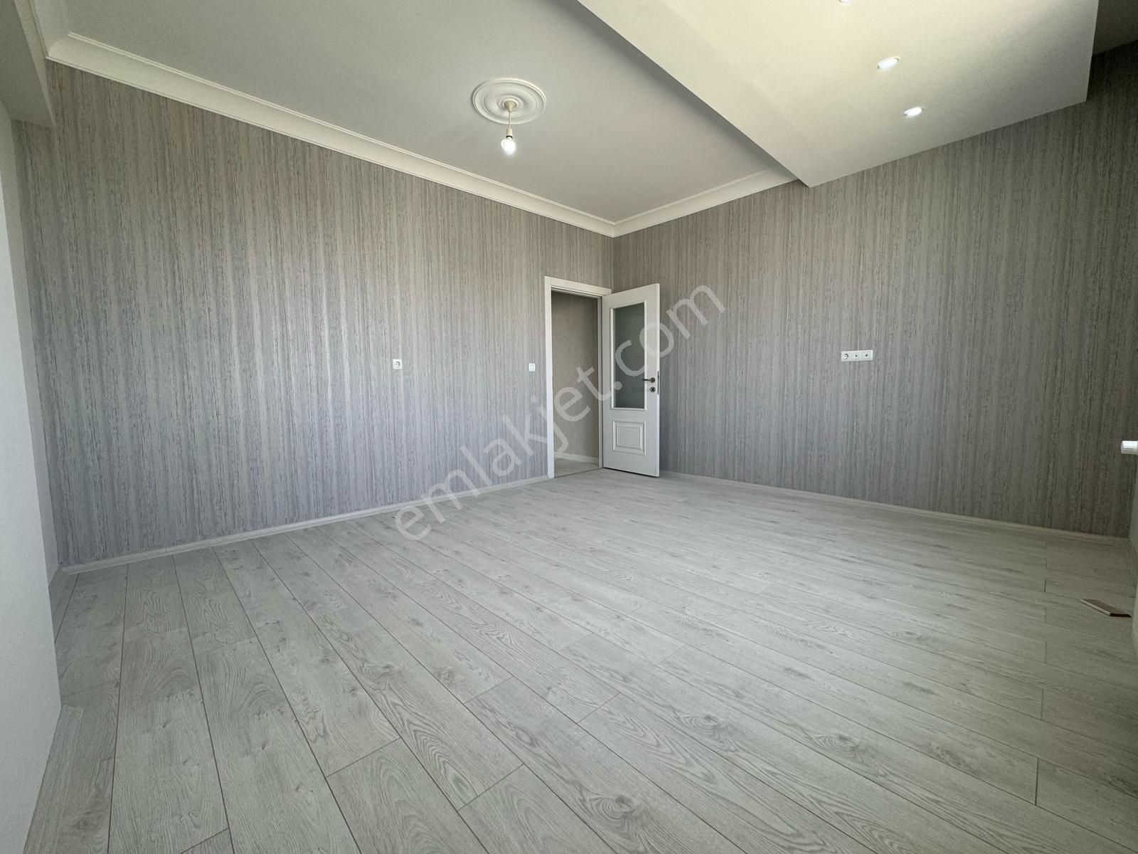 Cadde Üstü Kapalı Otoparklı Ultra Lüks Satılık Sıfır 4+1 Daire - Görsel 14