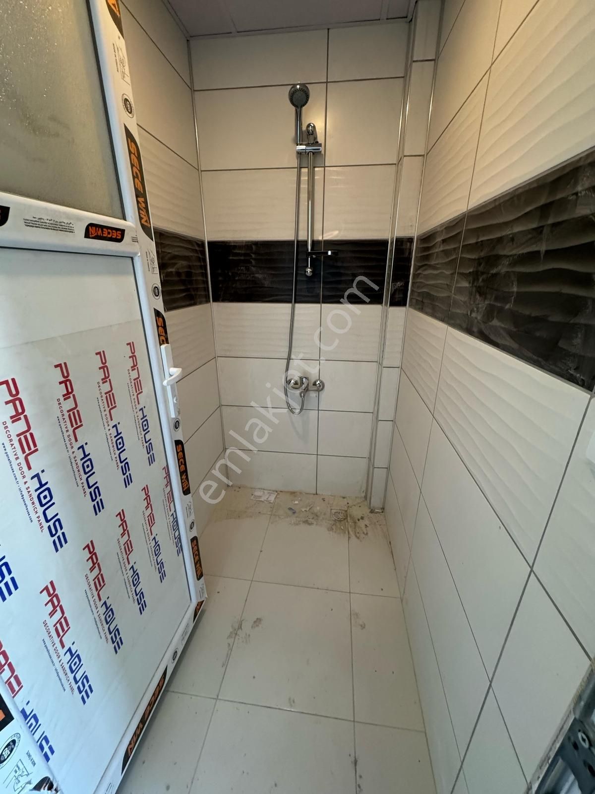 Cadde Üstü Kapalı Otoparklı Ultra Lüks Satılık Sıfır 4+1 Daire - Görsel 5