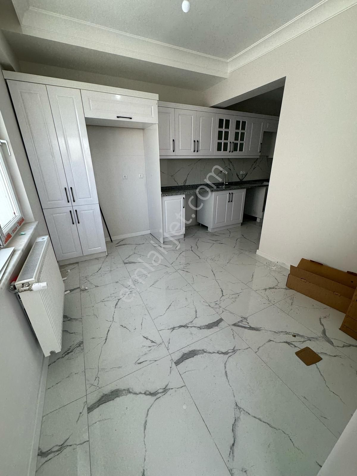 Cadde Üstü Kapalı Otoparklı Ultra Lüks Satılık Sıfır 4+1 Daire - Görsel 13