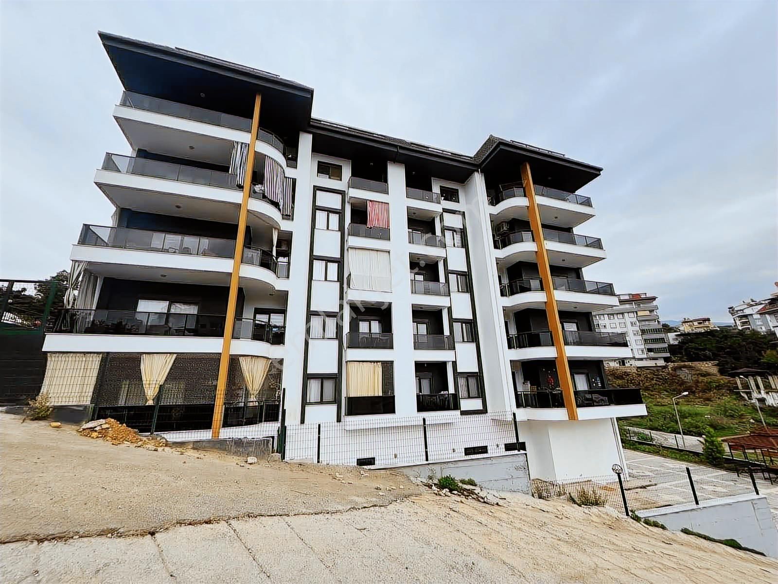 Fmk Real Estateden Çıplaklı'da 4+1 Satılık Dubleks