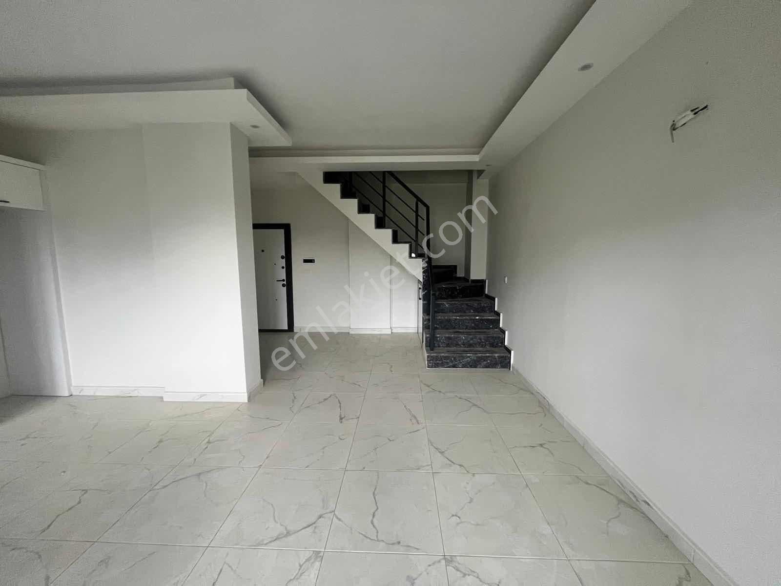 Fmk Real Estateden Çıplaklı'da 4+1 Satılık Dubleks - Görsel 2