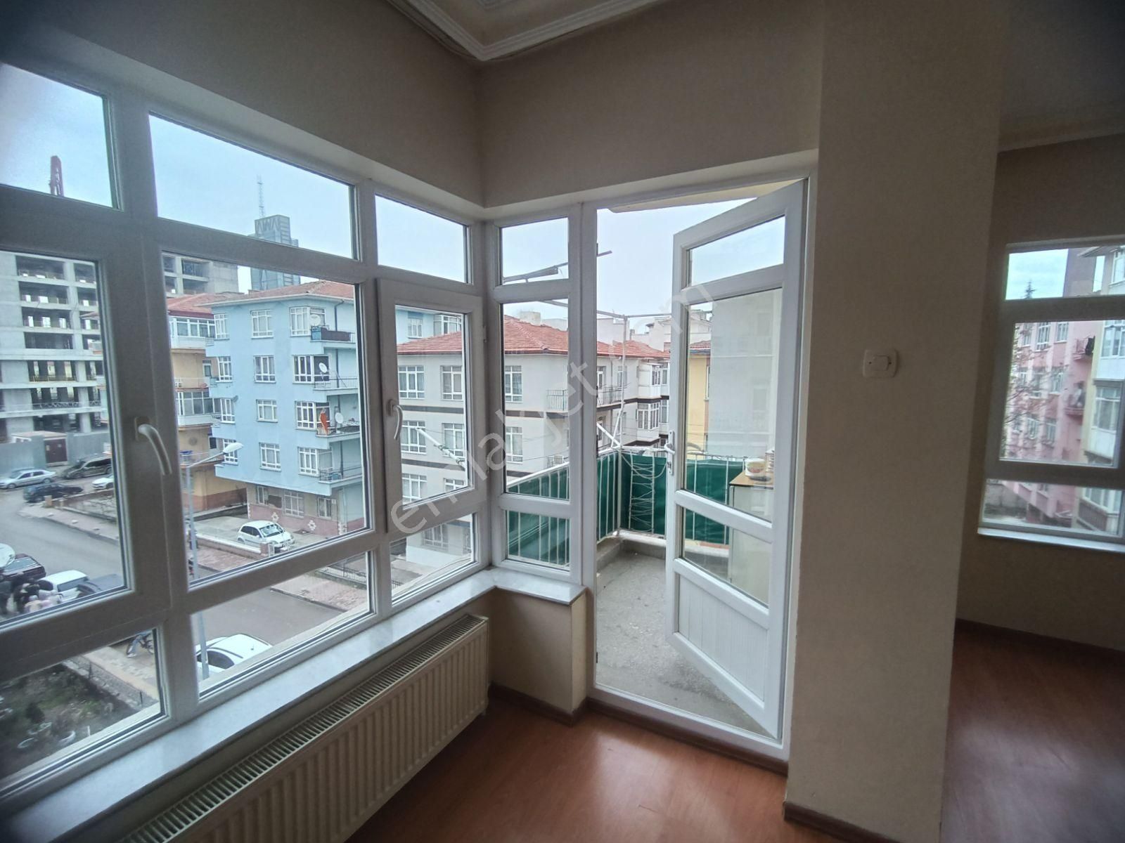 Merkezi Lokasyonda Temiz Önü Açık Taşinmaya Hazır 3+1 - Görsel 16