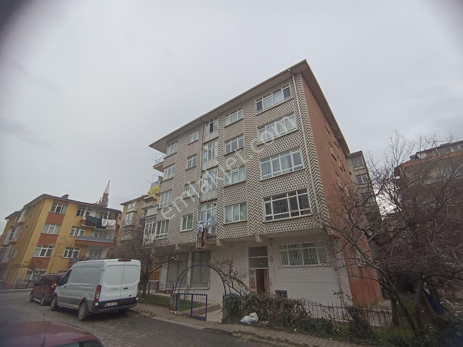 Merkezi Lokasyonda Temiz Önü Açık Taşinmaya Hazır 3+1 - Görsel 14
