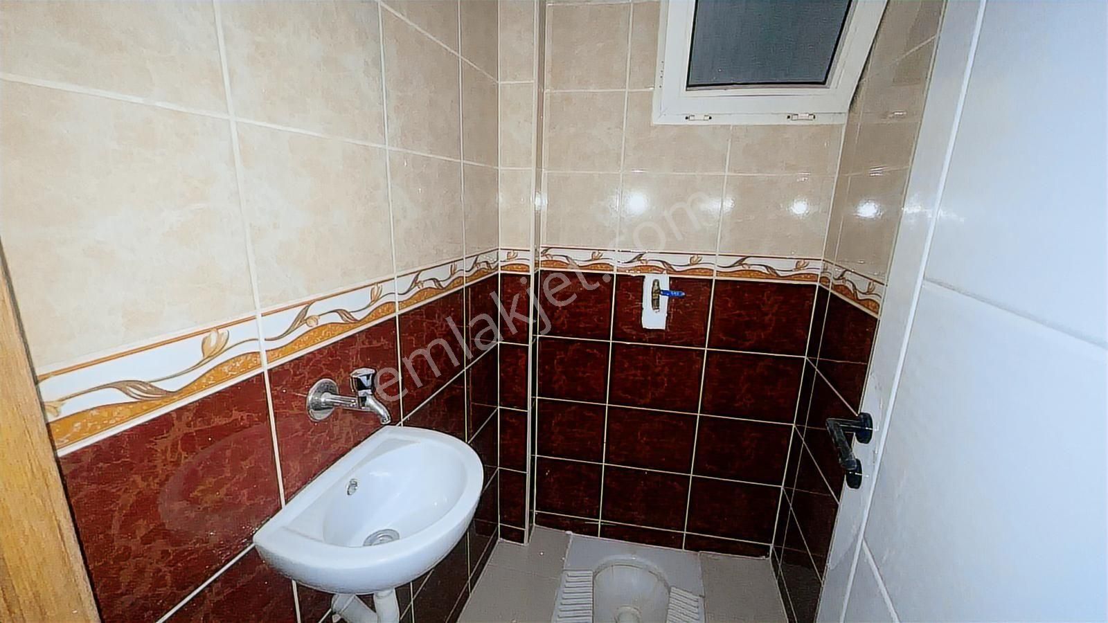 Aydınlıkevler Bahçivan Sokakta Güneş Alan 3+1 Kiralık Daire - Görsel 8