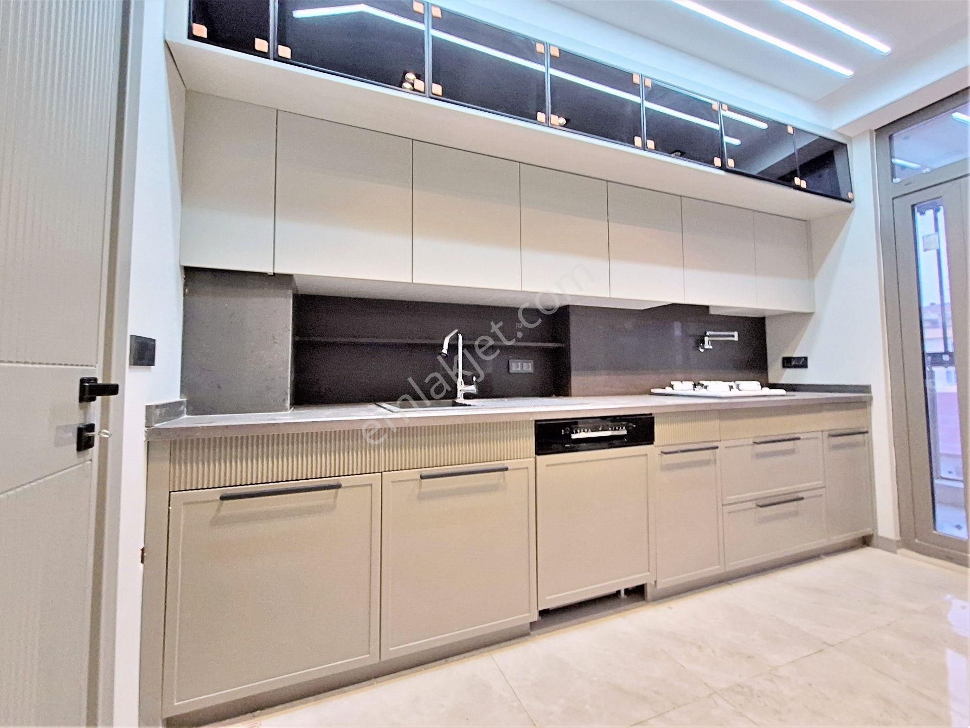 🌀gültaş Emlaktan Edremitte Satılık 3+1 Ultra Lüx Asansörlü Daire - Görsel 8