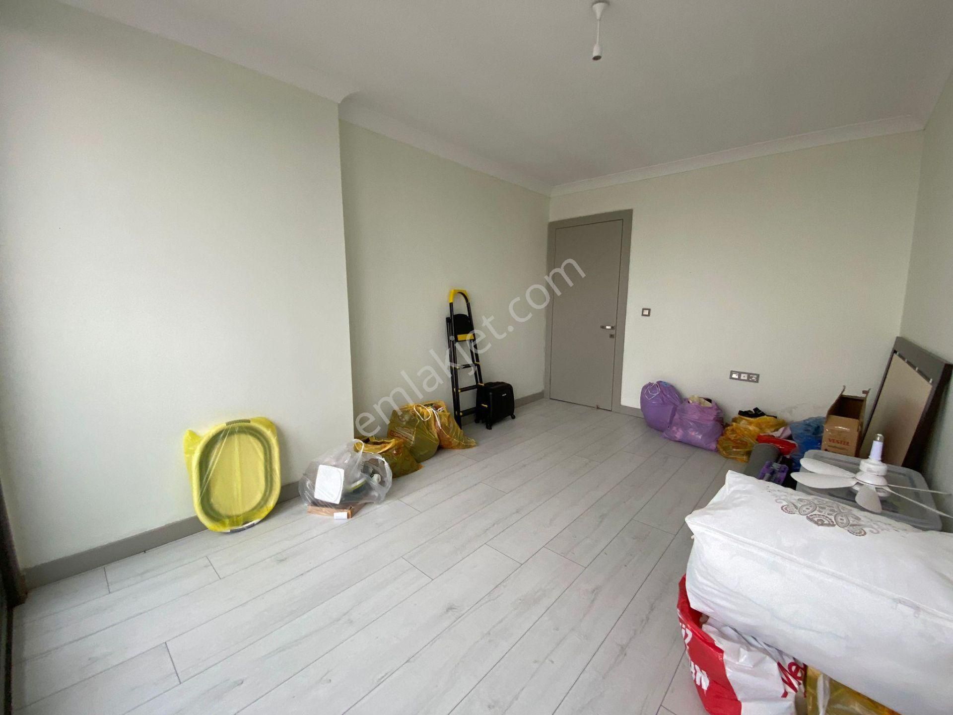 Pursaklar Mehmet Zengin Emlak'tan Protolok Yolu Yakını Ç.banyolu, Lüks 3+1 14.kat Daire - Görsel 9