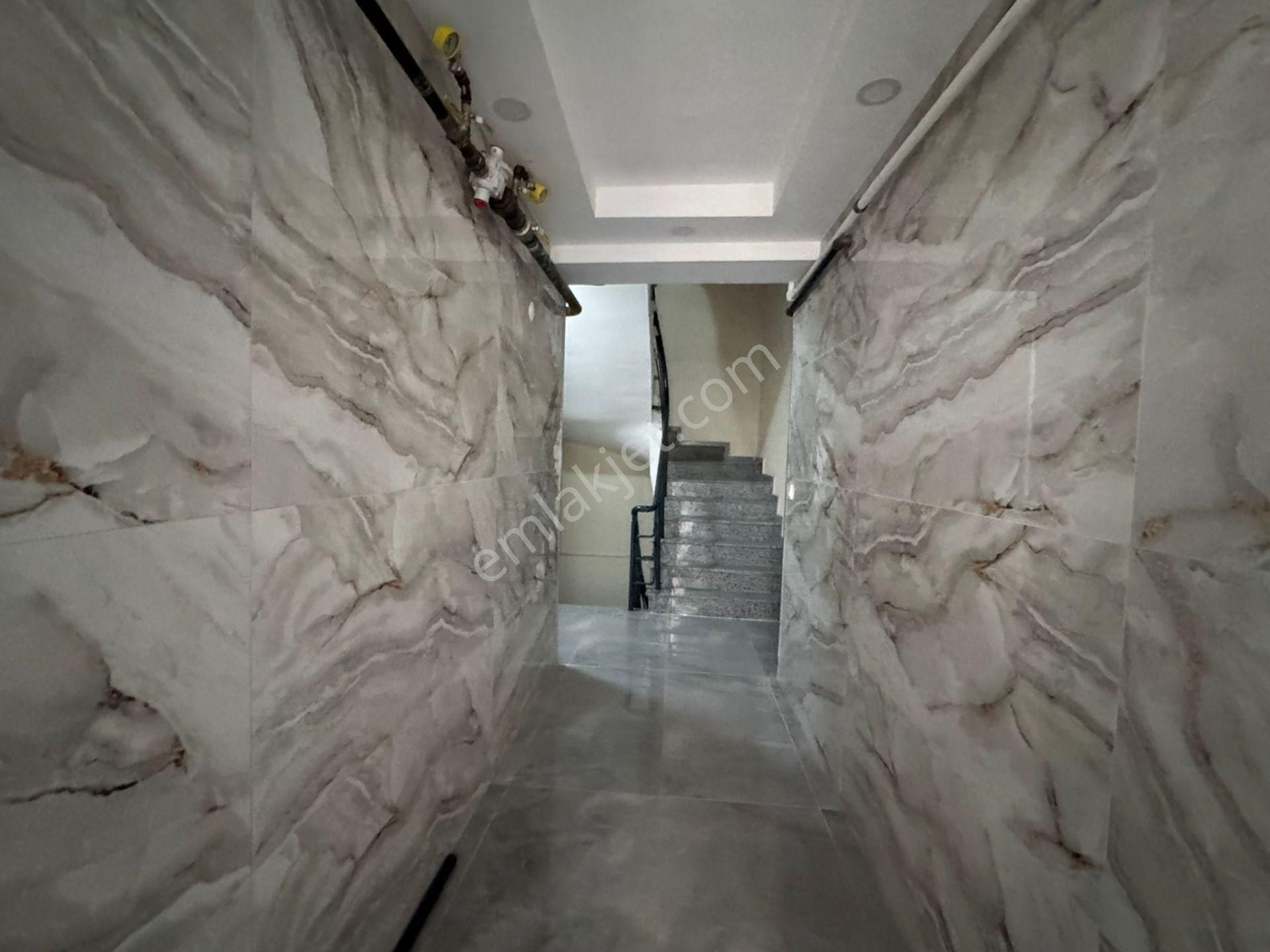 Beylikdüzü Yakuplu Da Satılık 4+2 Dublex Metrobüse Yürüme 10 Dk - Görsel 2