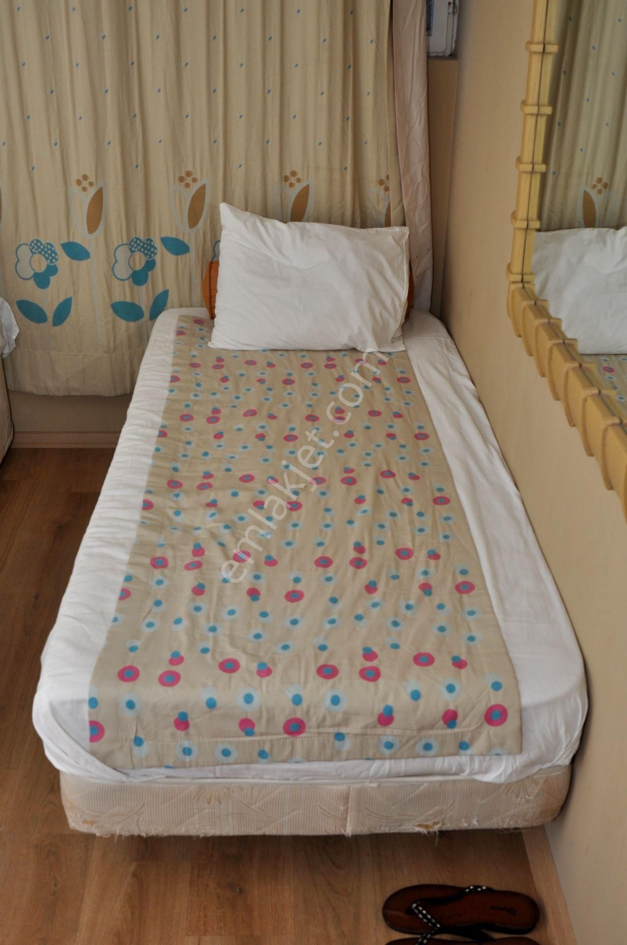 Antalya Çarşı Merkezi Kapalı Yolda Günlük Daire - Görsel 9