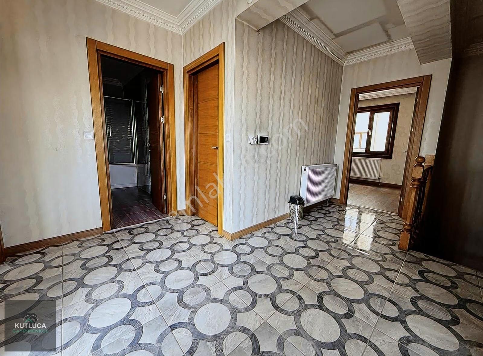 4+1 Yozgat Bulvarı Üzerinde 3 Banyolu 30 M2 Mutfaklı Asansörlü!! - Görsel 5