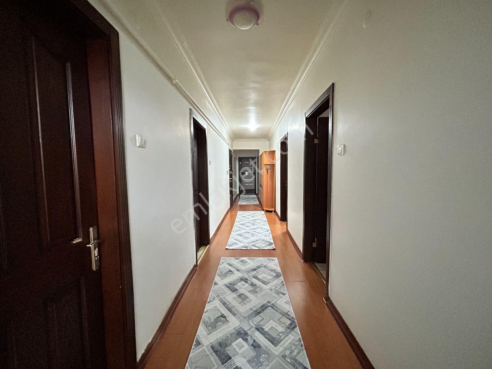 Kanaat'ten Dikmen Cadde Yakını Kat Konumunda Yapılı Geniş 3+1 - Görsel 20