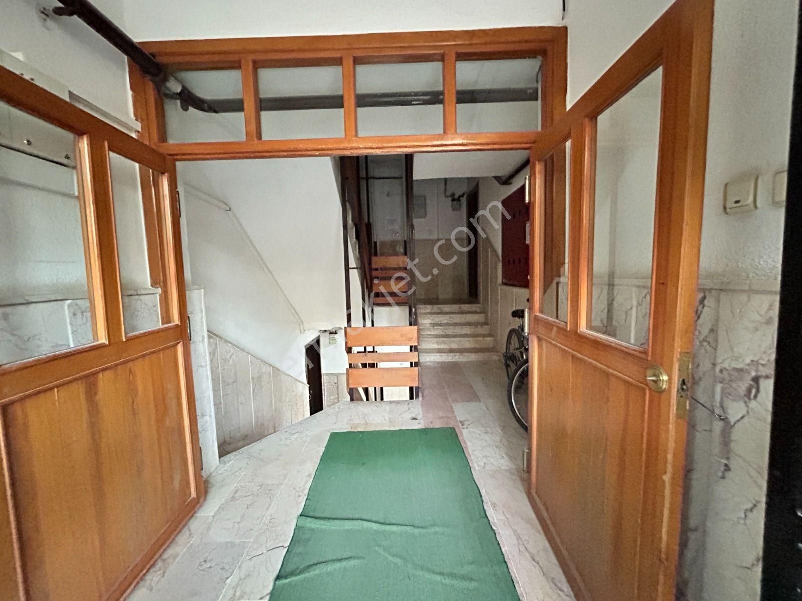 Kanaat'ten Dikmen Cadde Yakını Kat Konumunda Yapılı Geniş 3+1 - Görsel 6