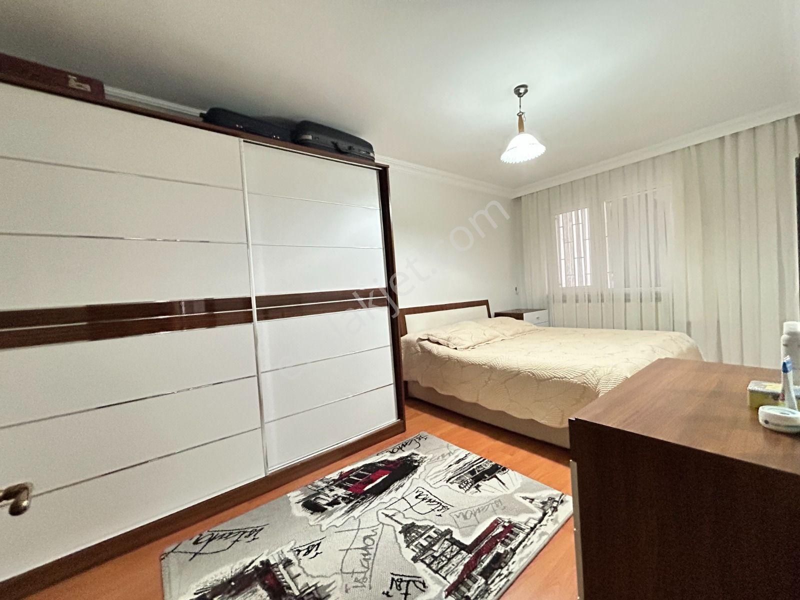 Kanaat'ten Dikmen Cadde Yakını Kat Konumunda Yapılı Geniş 3+1 - Görsel 21