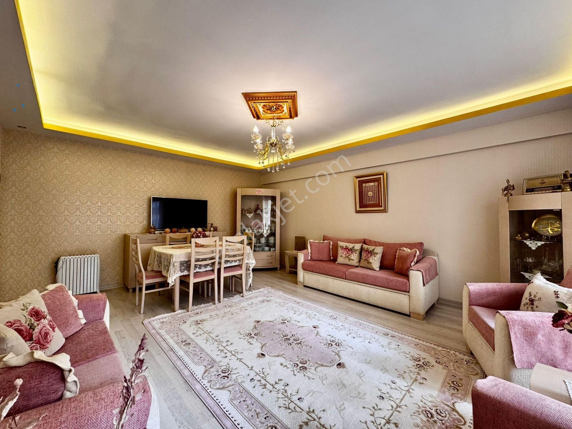 Nasip'ten Kaçırılmayacak Çift Banyolu Teras Balkonlu 3+1 - Görsel 7