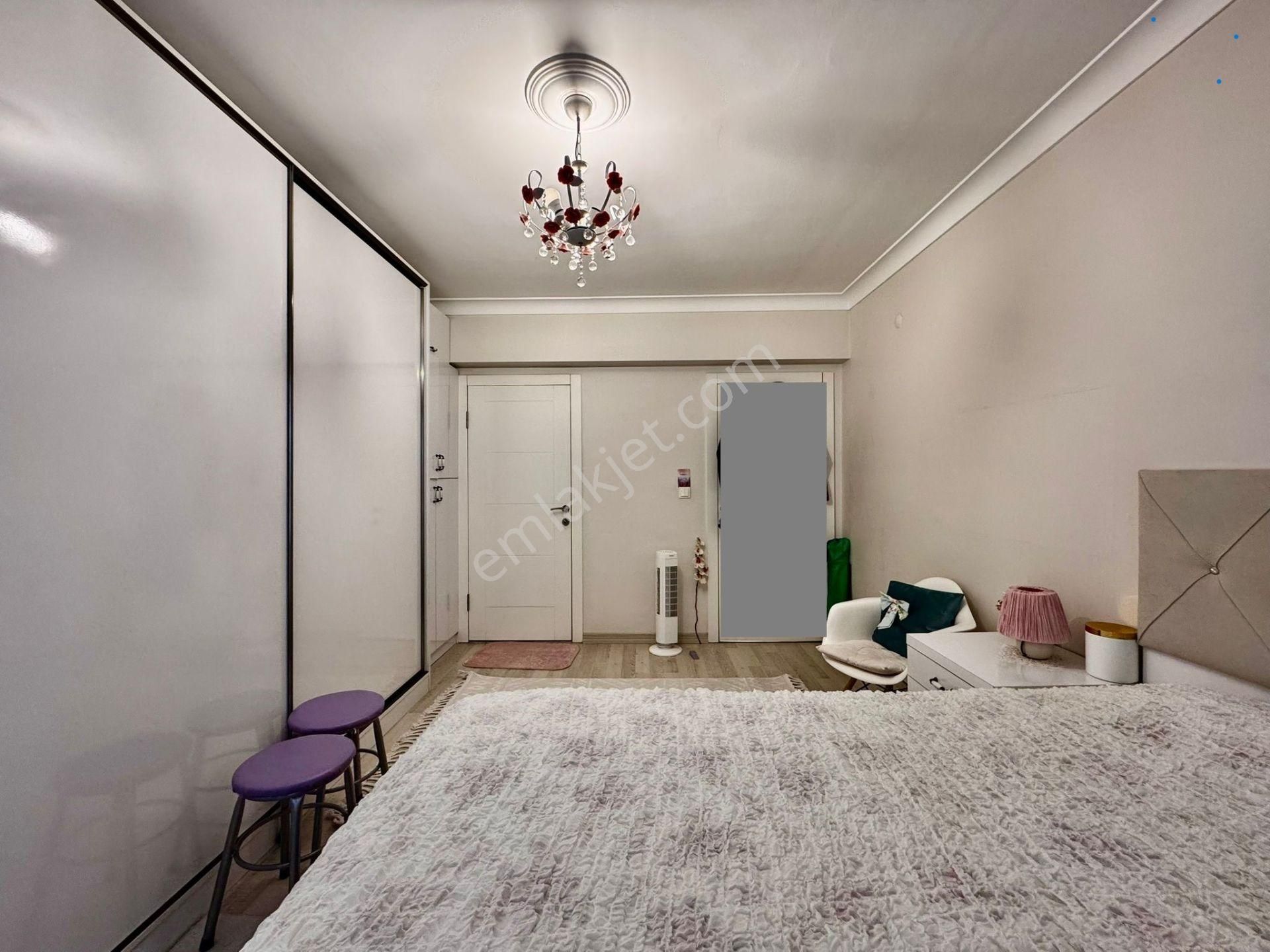 Nasip'ten Kaçırılmayacak Çift Banyolu Teras Balkonlu 3+1 - Görsel 31