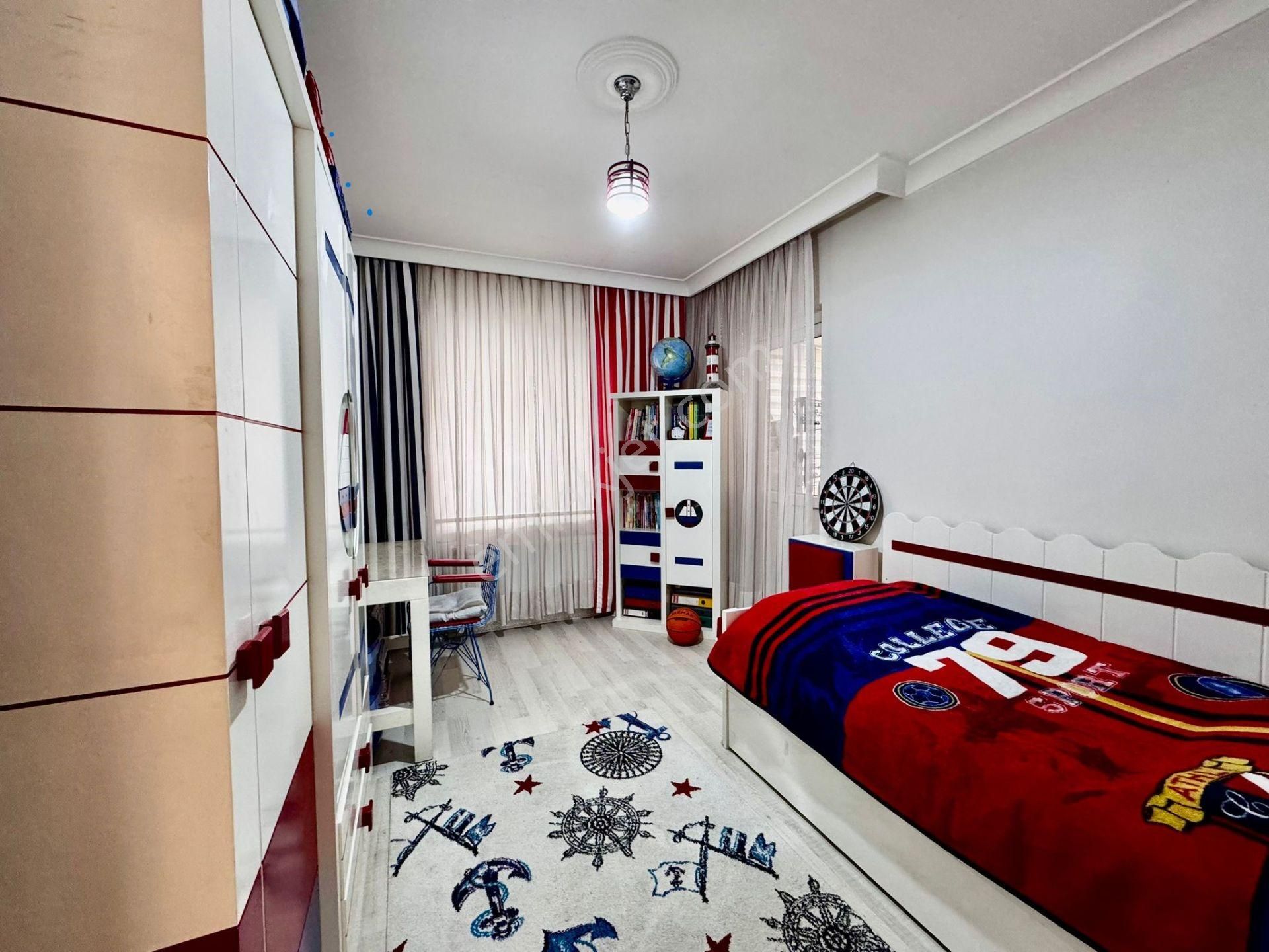 Nasip'ten Kaçırılmayacak Çift Banyolu Teras Balkonlu 3+1 - Görsel 16