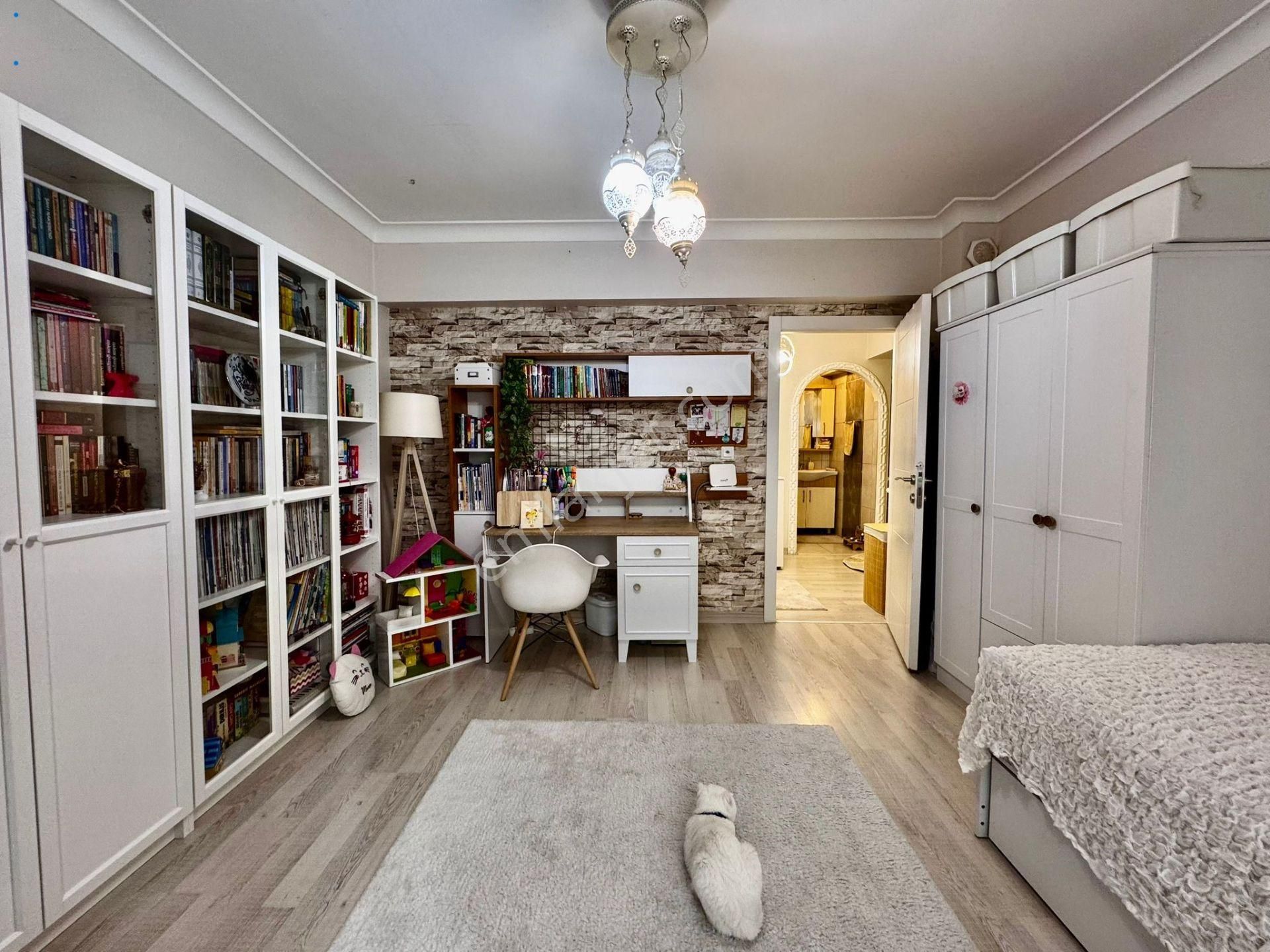 Nasip'ten Kaçırılmayacak Çift Banyolu Teras Balkonlu 3+1 - Görsel 27