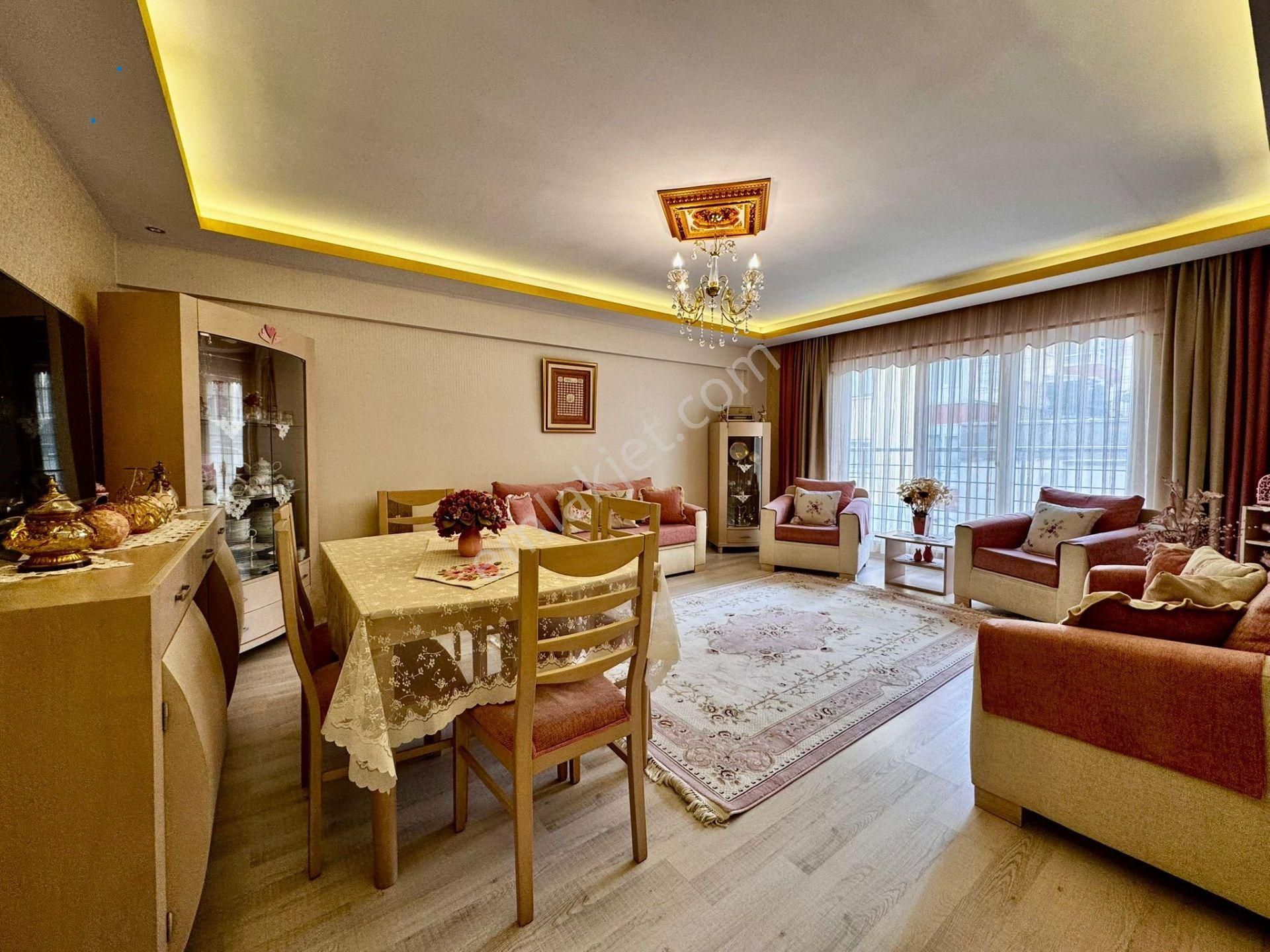 Nasip'ten Kaçırılmayacak Çift Banyolu Teras Balkonlu 3+1