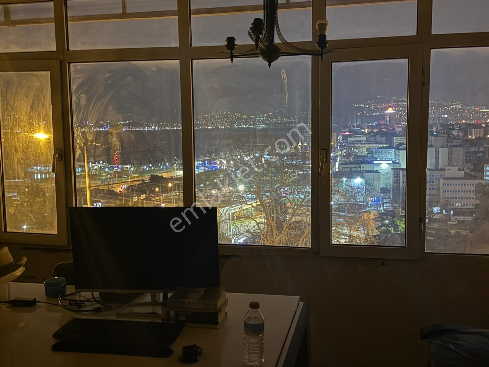 Konak'da Panoramik Körfez Manzaralı Teraslı 4+1 Daire - Görsel 29