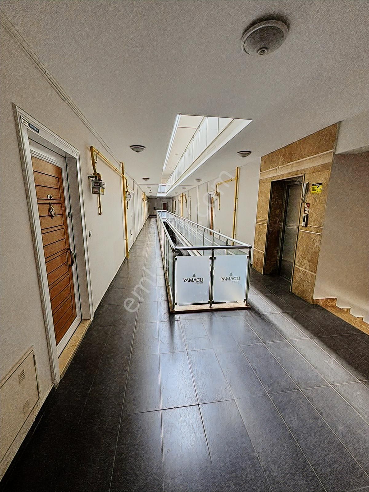 Görüklede Abonelikleri Açık Full Eşyalı 1+1 Geniş Kiralık Daire - Görsel 20
